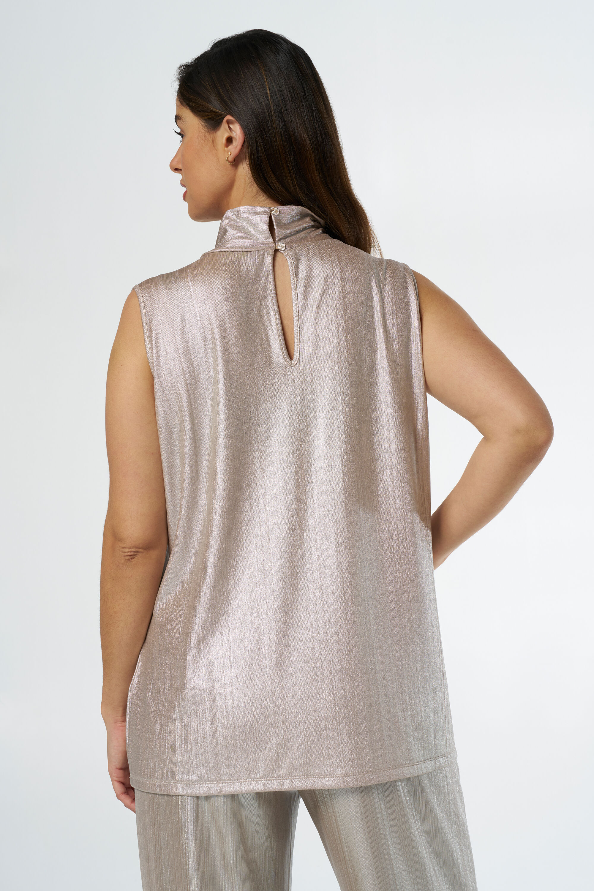 &Auml;rmelloses Top mit verdrehtem Element  image number 3