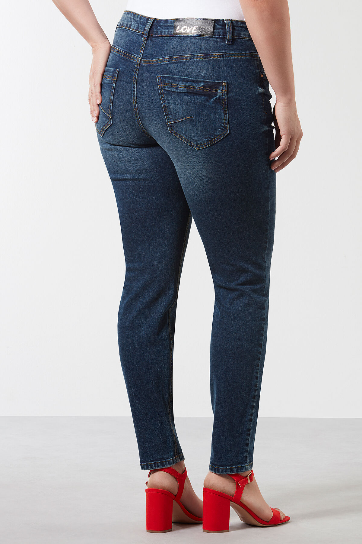  Slim-Leg Jeans IRIS image number 3