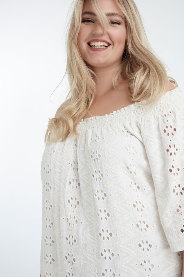 Schulterfreies Top mit Lochmuster image number 3