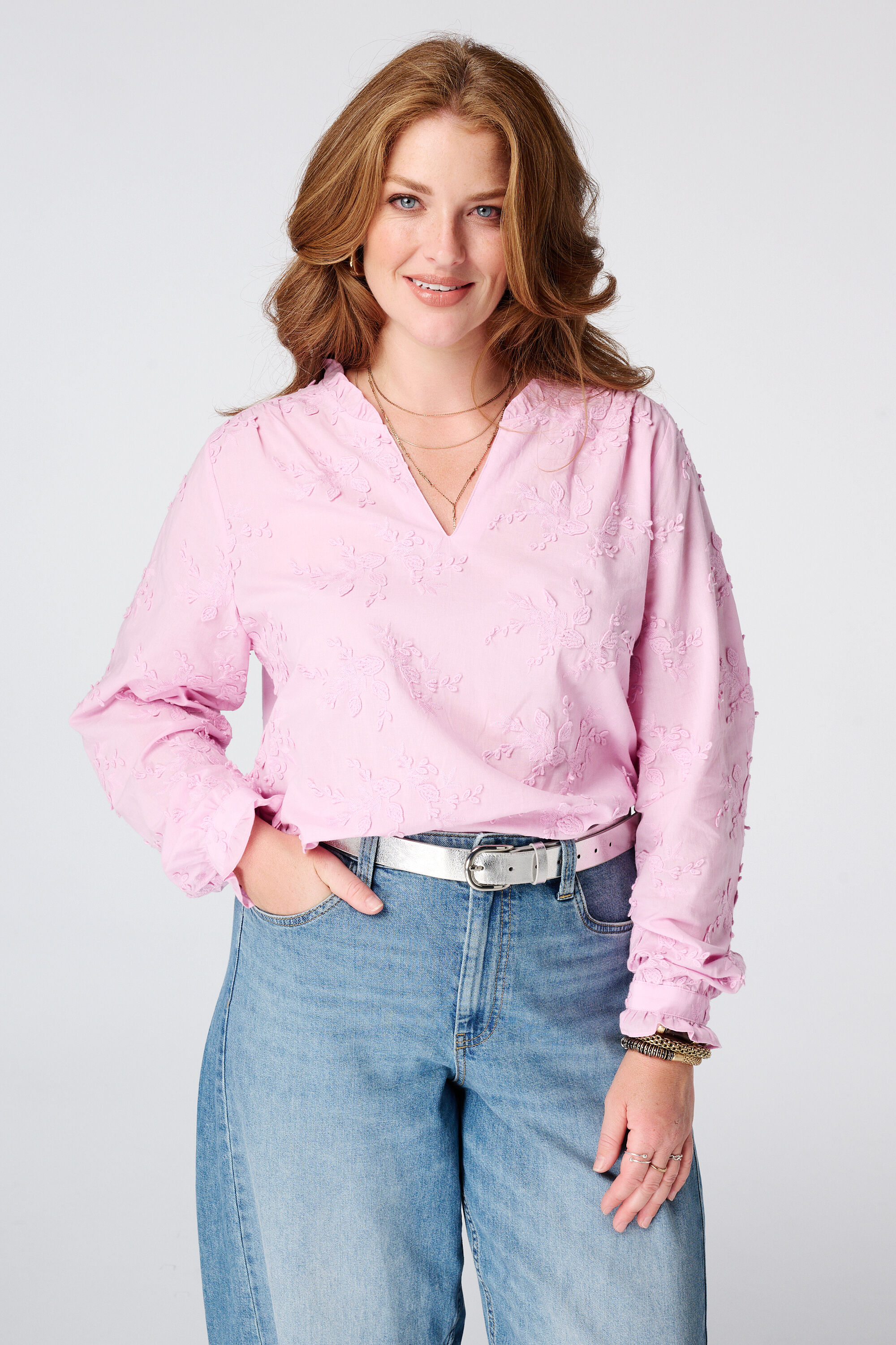 Bluse mit Stickerei image number 0