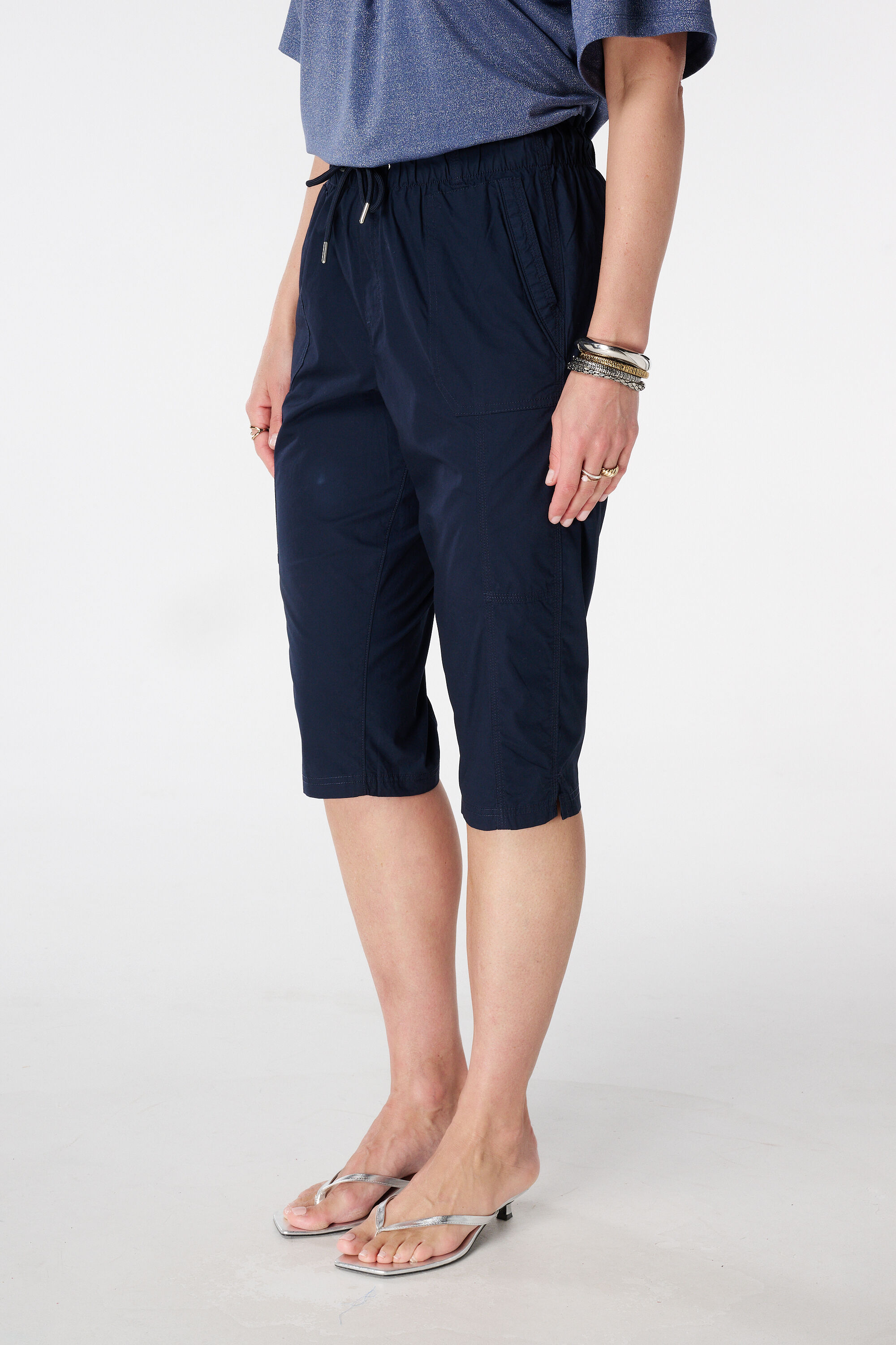 Caprihose mit elastischem Bund image number 5