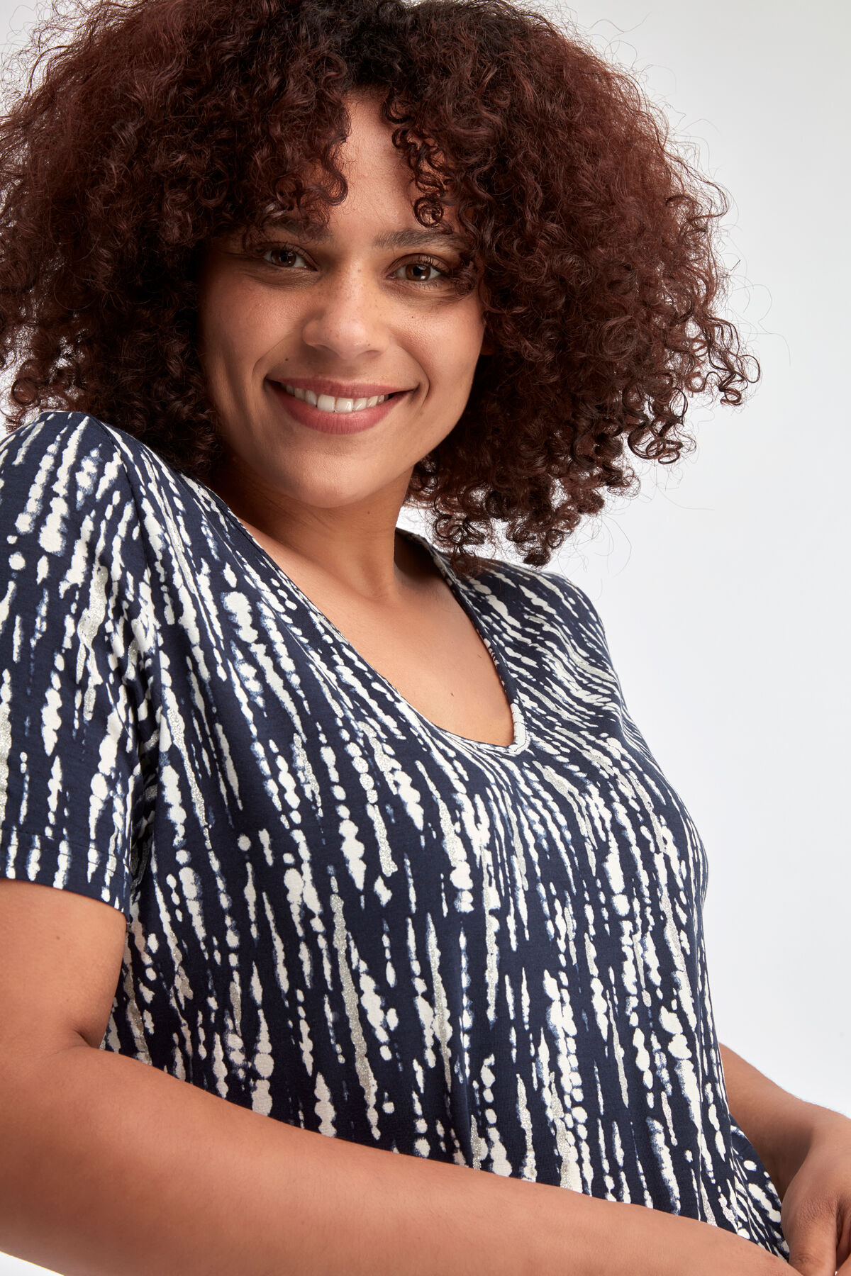 T-Shirt mit Glitter image number 4