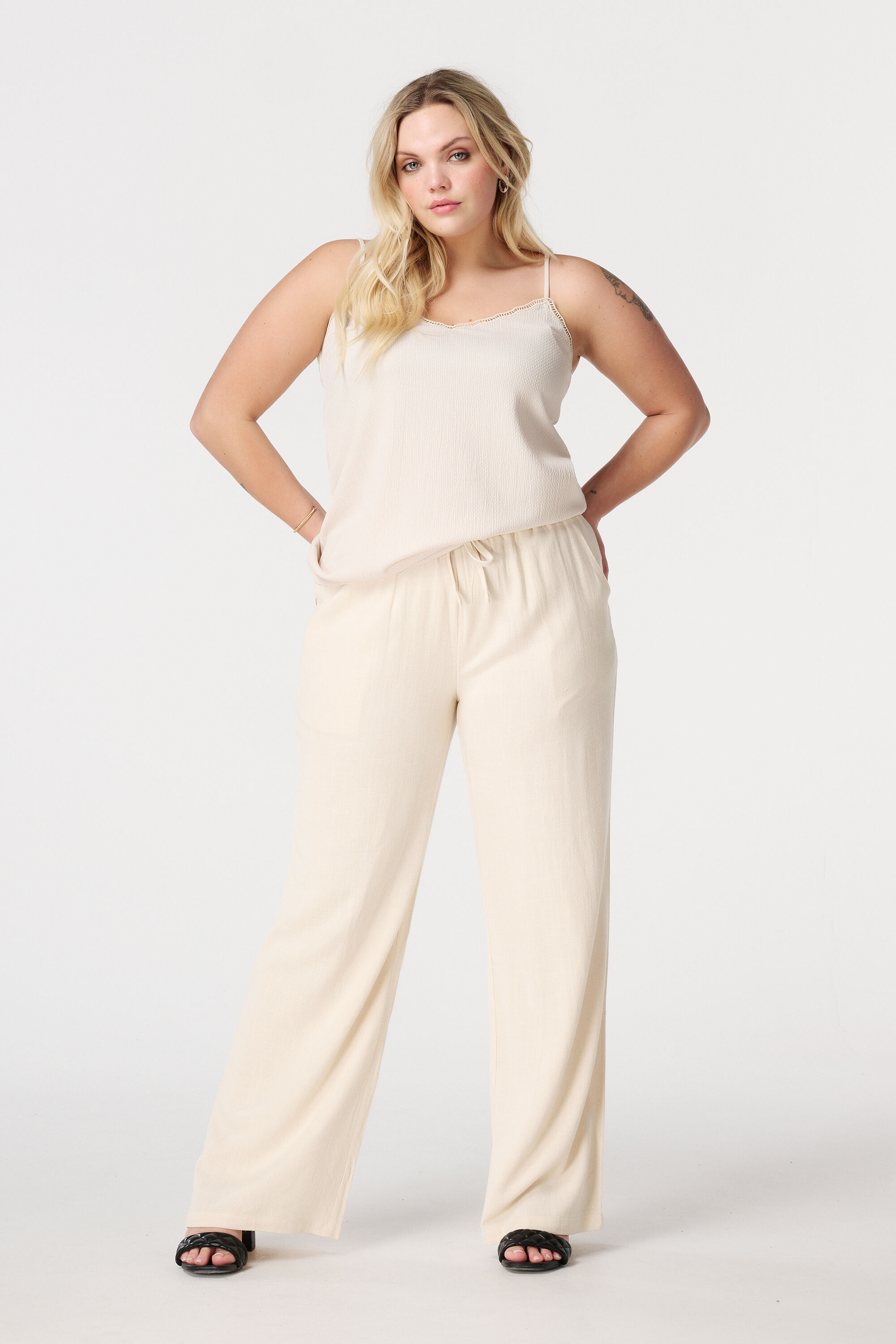 Texturiertes &auml;rmelloses Top image number 5