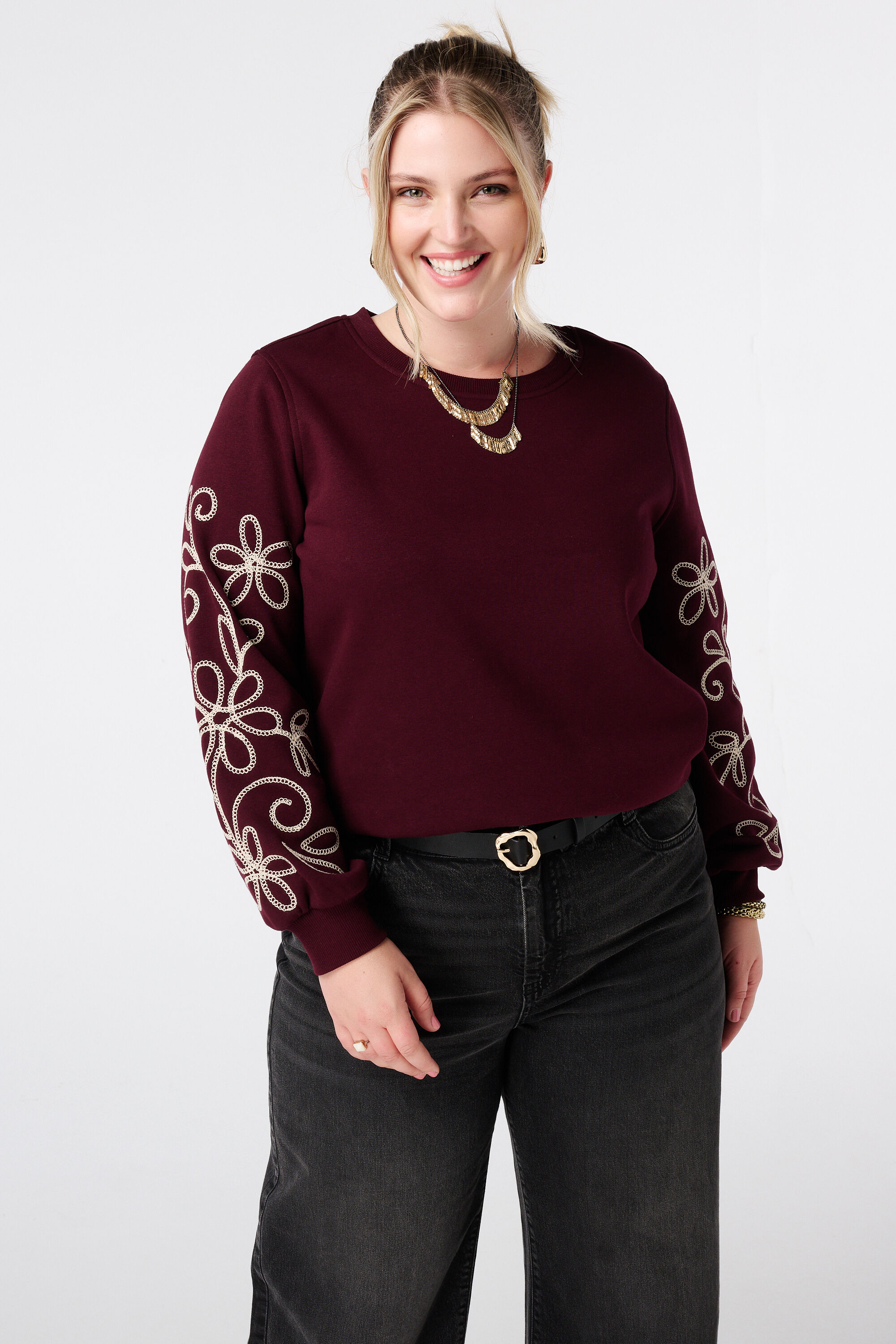 Pullover mit Stickdetails