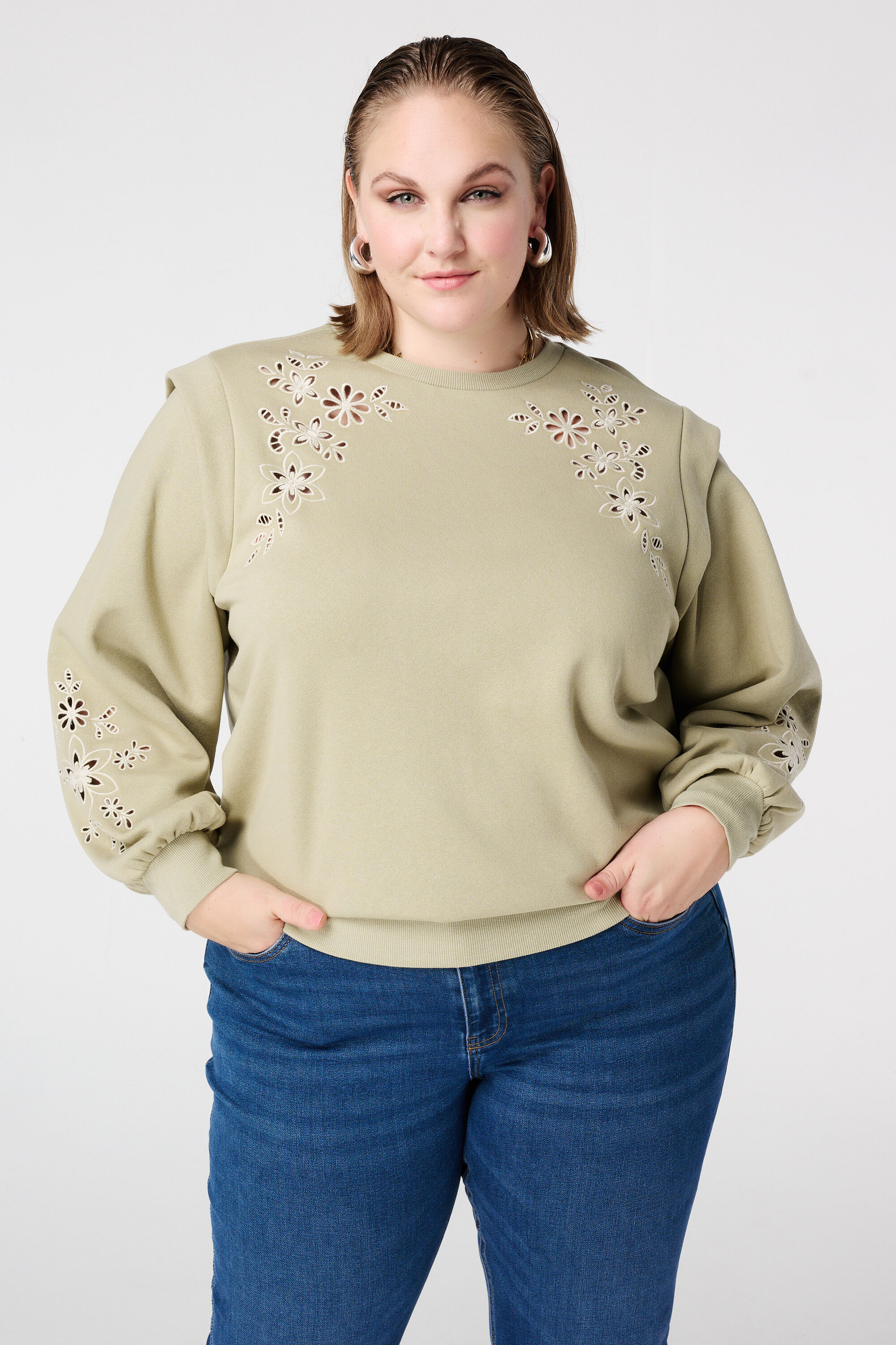 Sweatshirt mit durchbrochener Stickerei