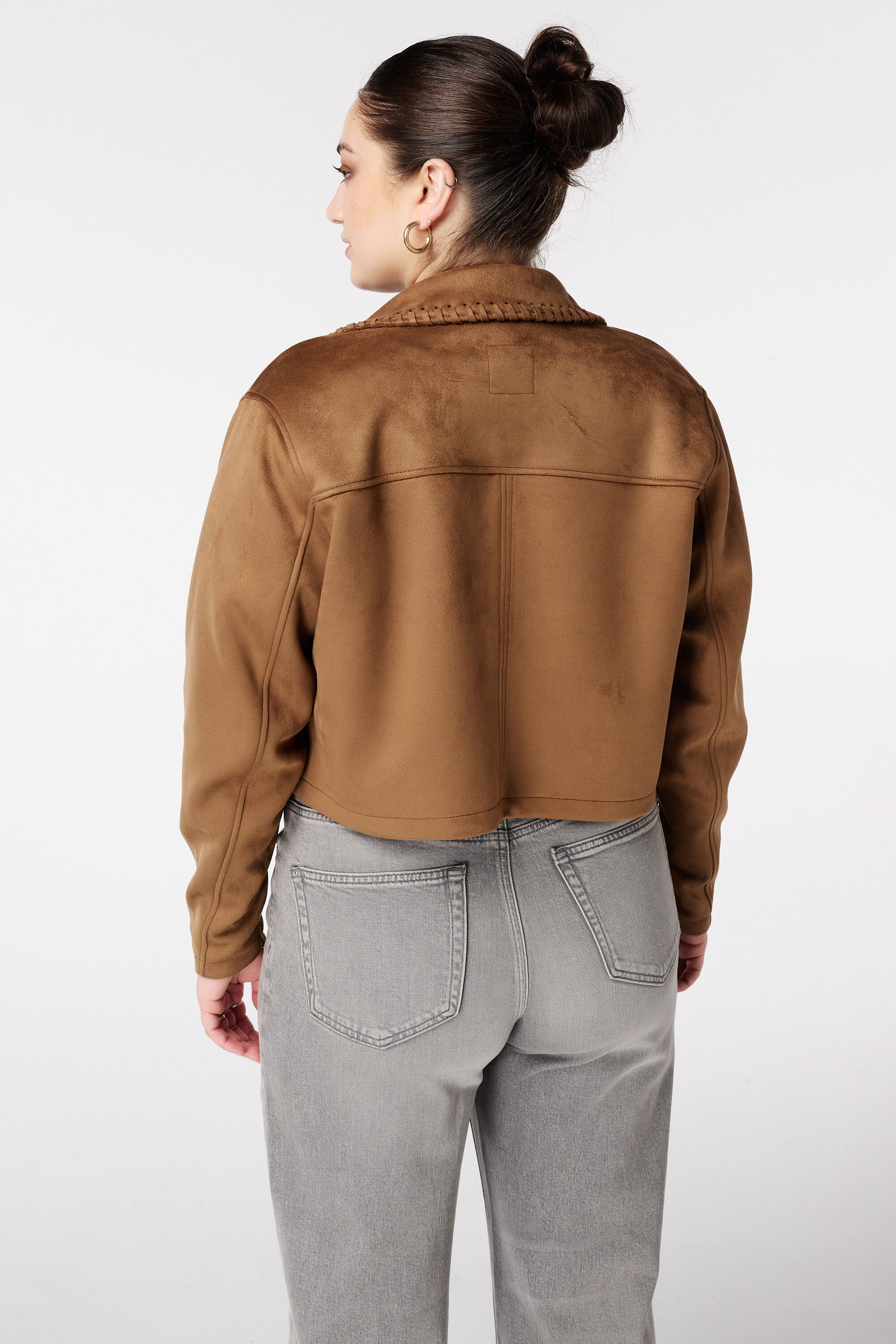 Kurze Jacke in Wildlederoptik mit Ziern&auml;hten image number 3