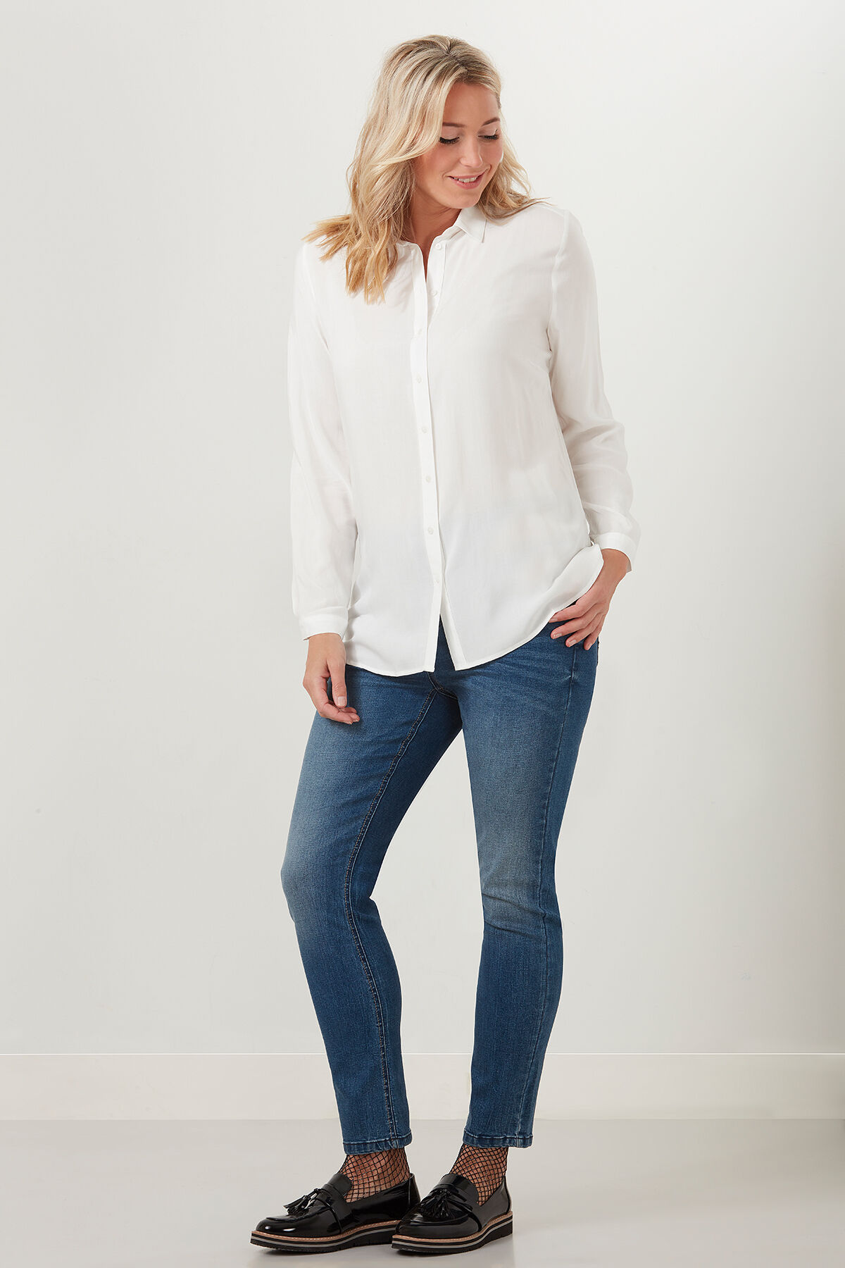 Schlichte Bluse image number 3