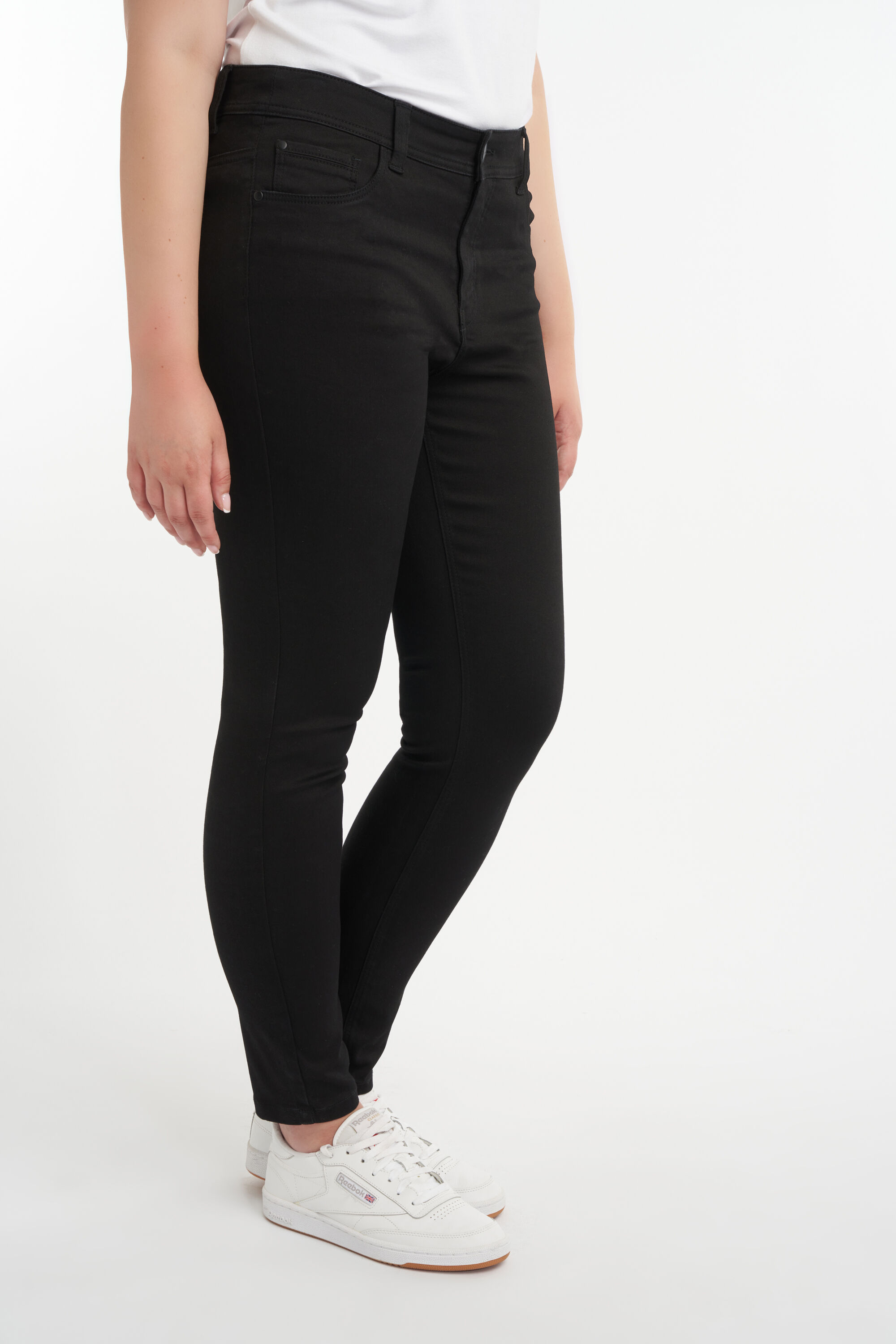 Skinny-Leg Jeans SHAPES image number 5