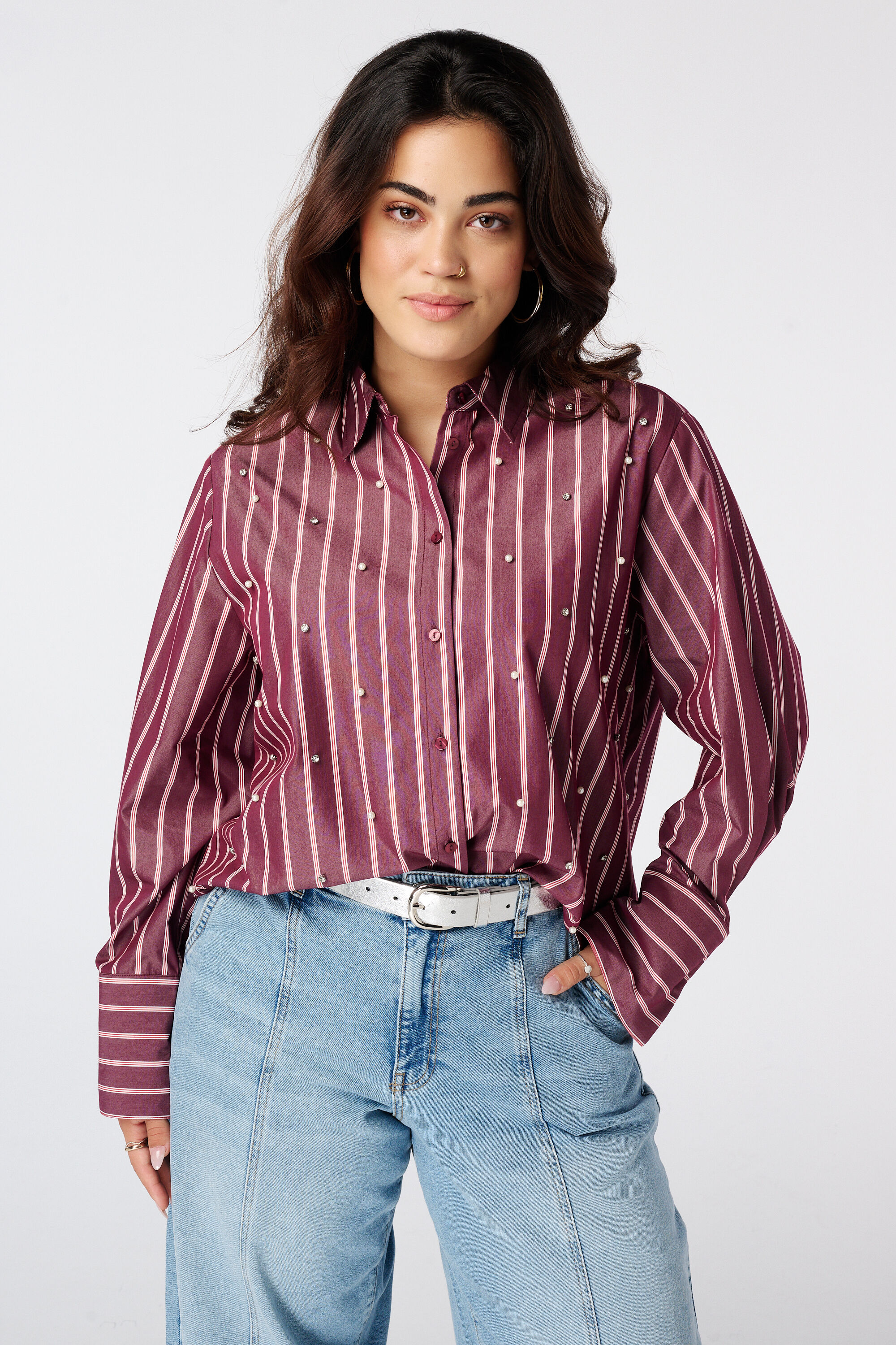 Gestreifte Bluse mit Perlen