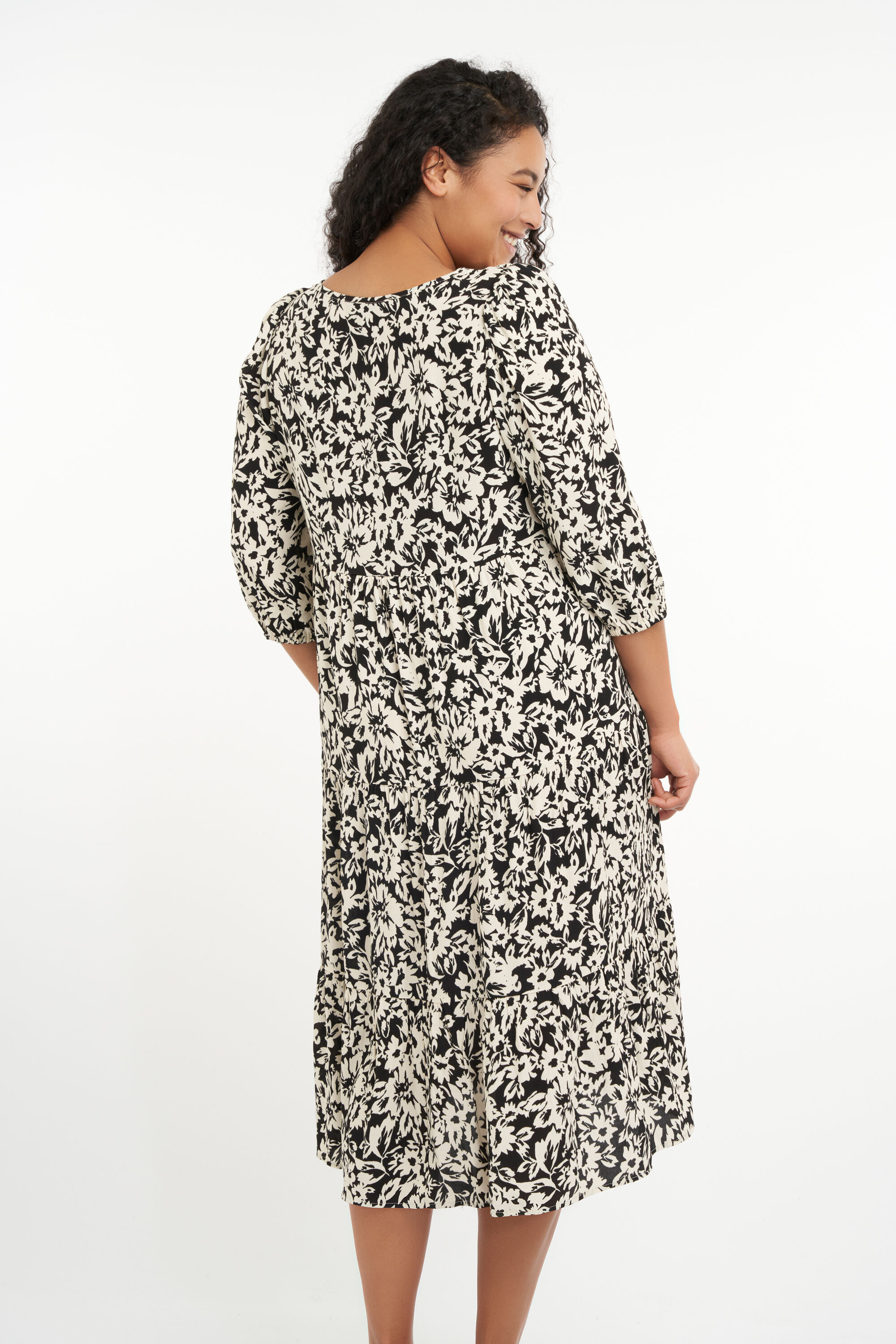 Langes Kleid mit Print  image number 3