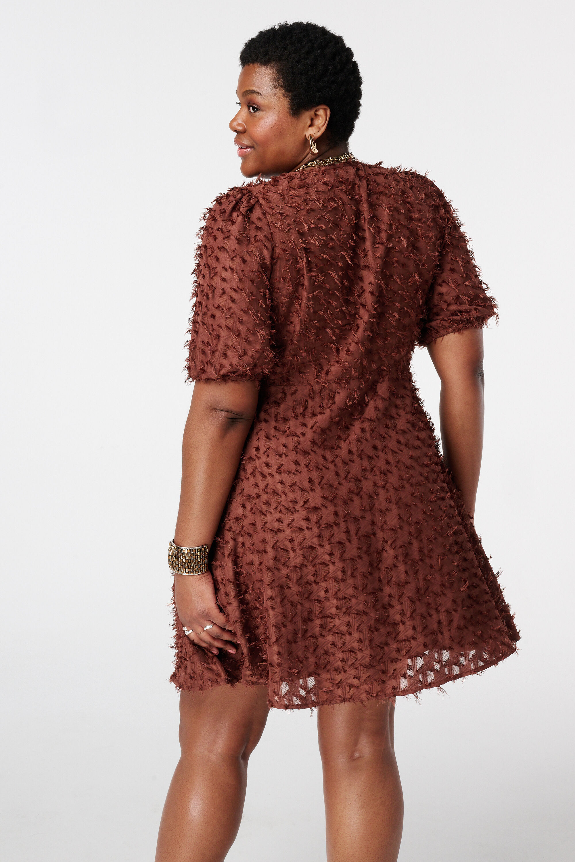 Kleid mit Spitzenstruktur und Wickeloptik image number 3