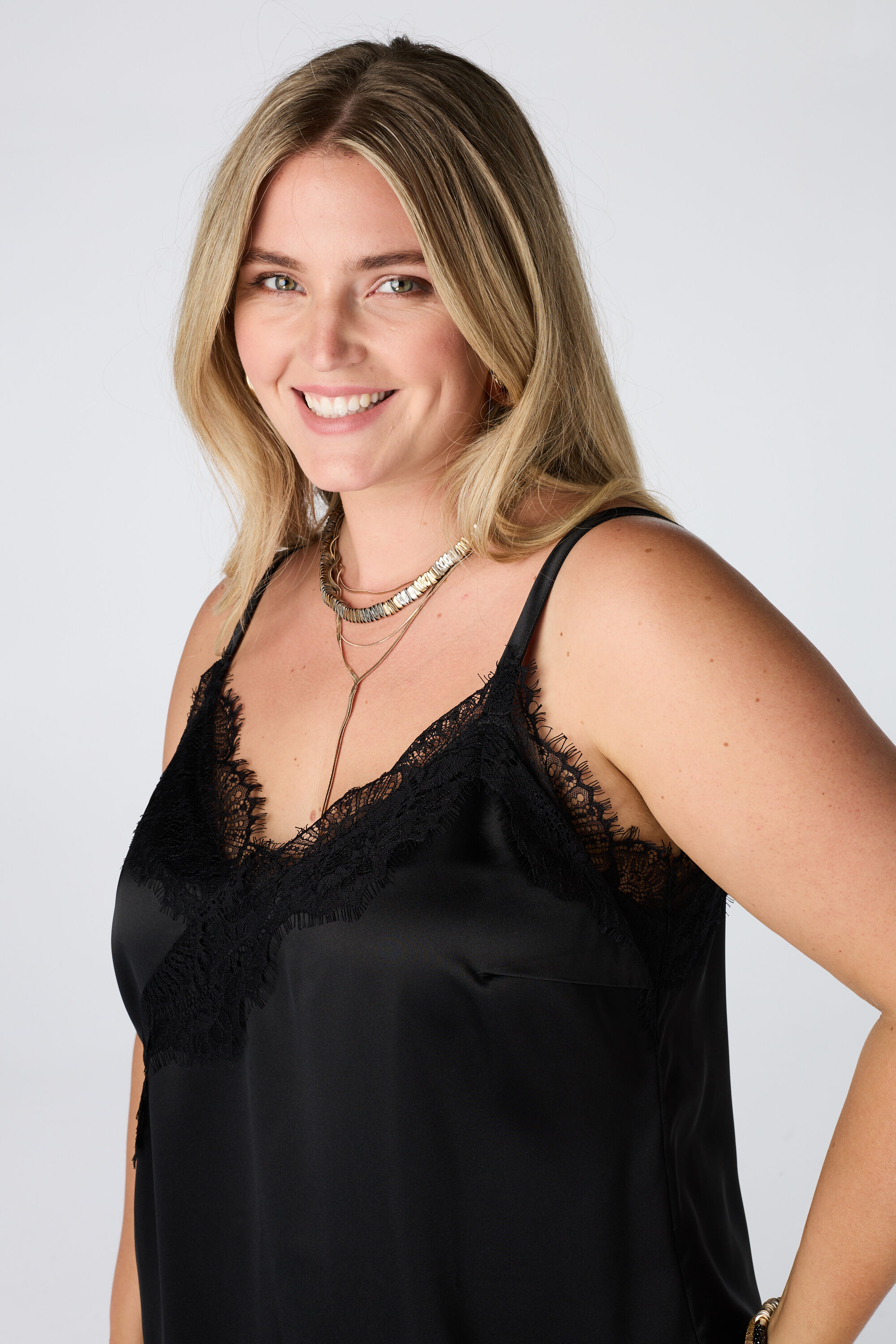Asymmetrische Bluse mit Spitze image number 2
