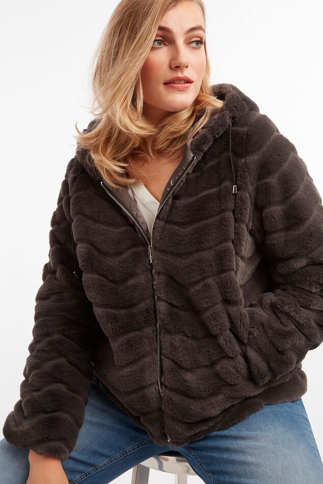 Mantel aus Kunstpelz image number 4