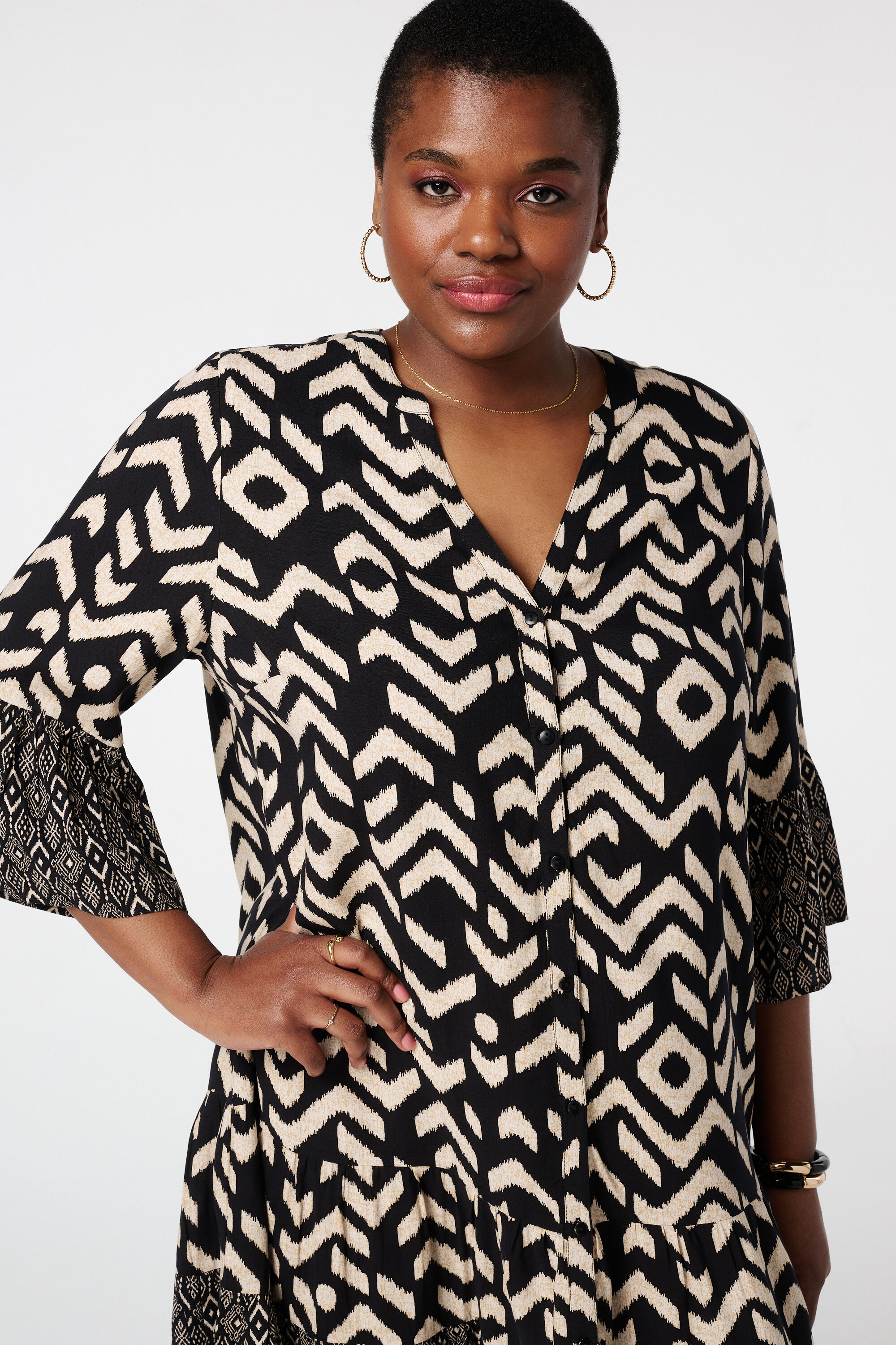 Luftiges Kleid mit Print  image number 4