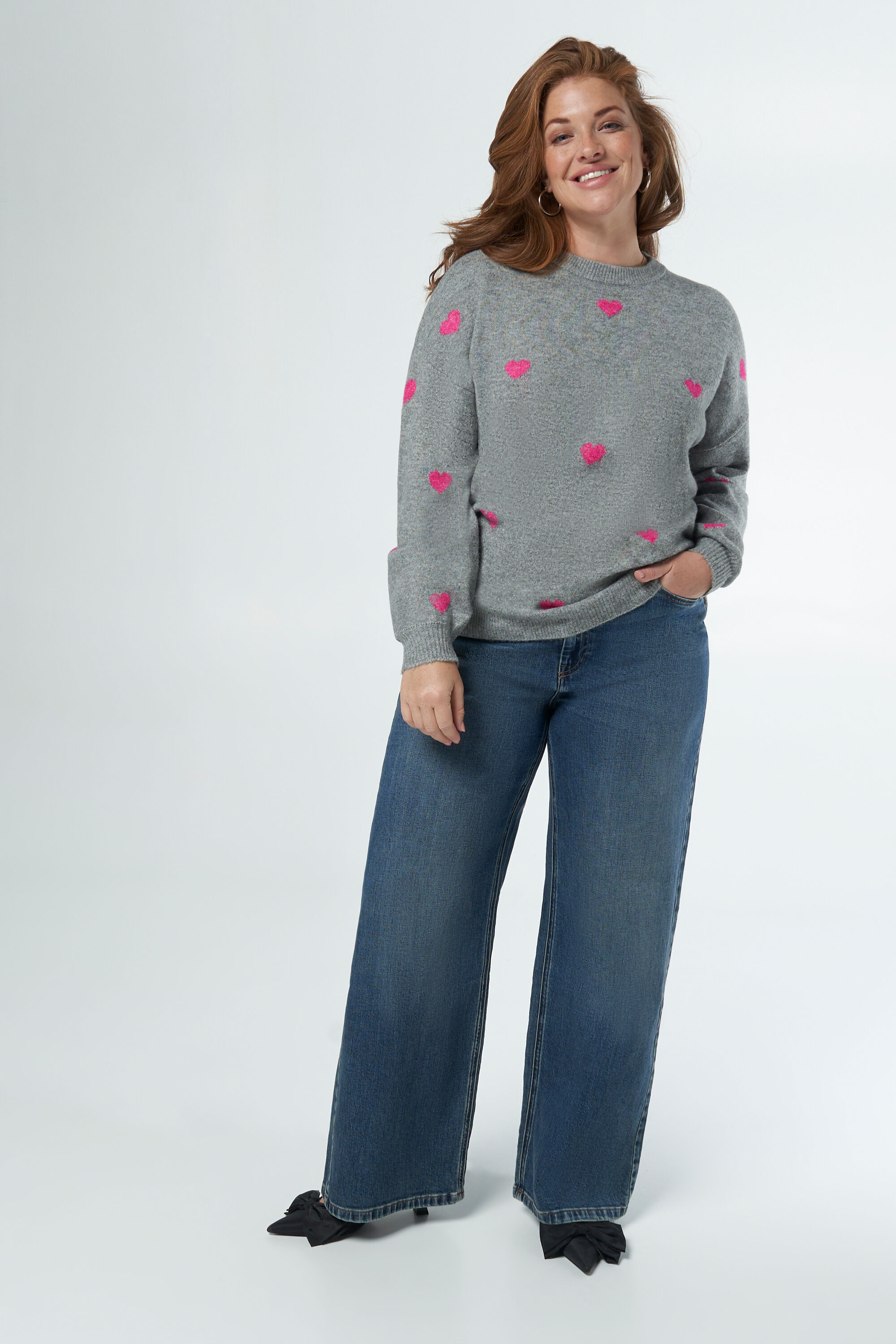 Pullover mit Herzmuster image number 5