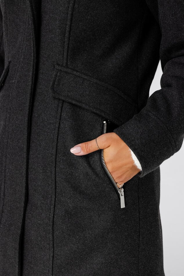 Gepolsterte Jacke mit Reißverschluss image number 4