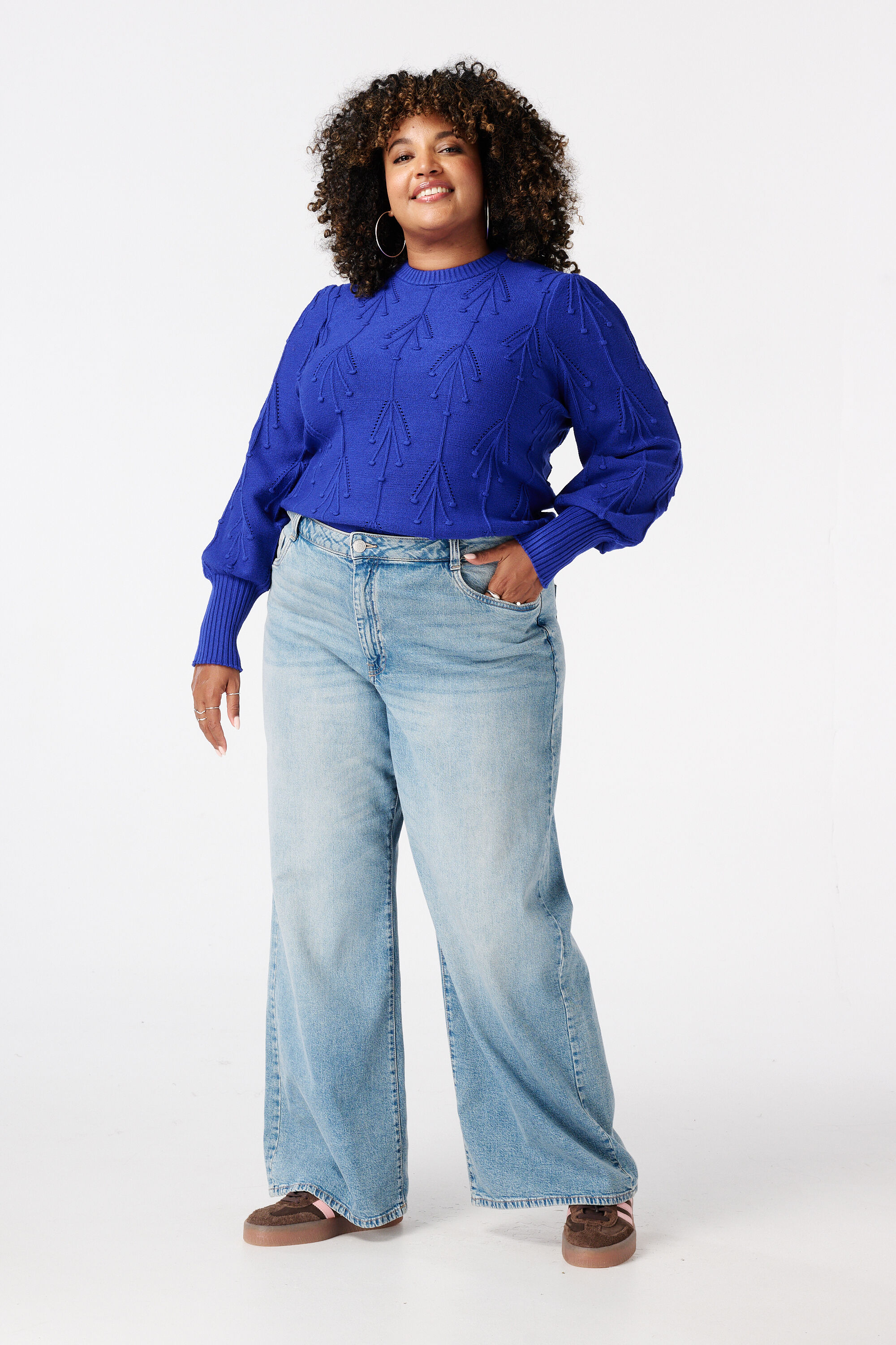 Pullover mit gesticktem Aufdruck image number 5