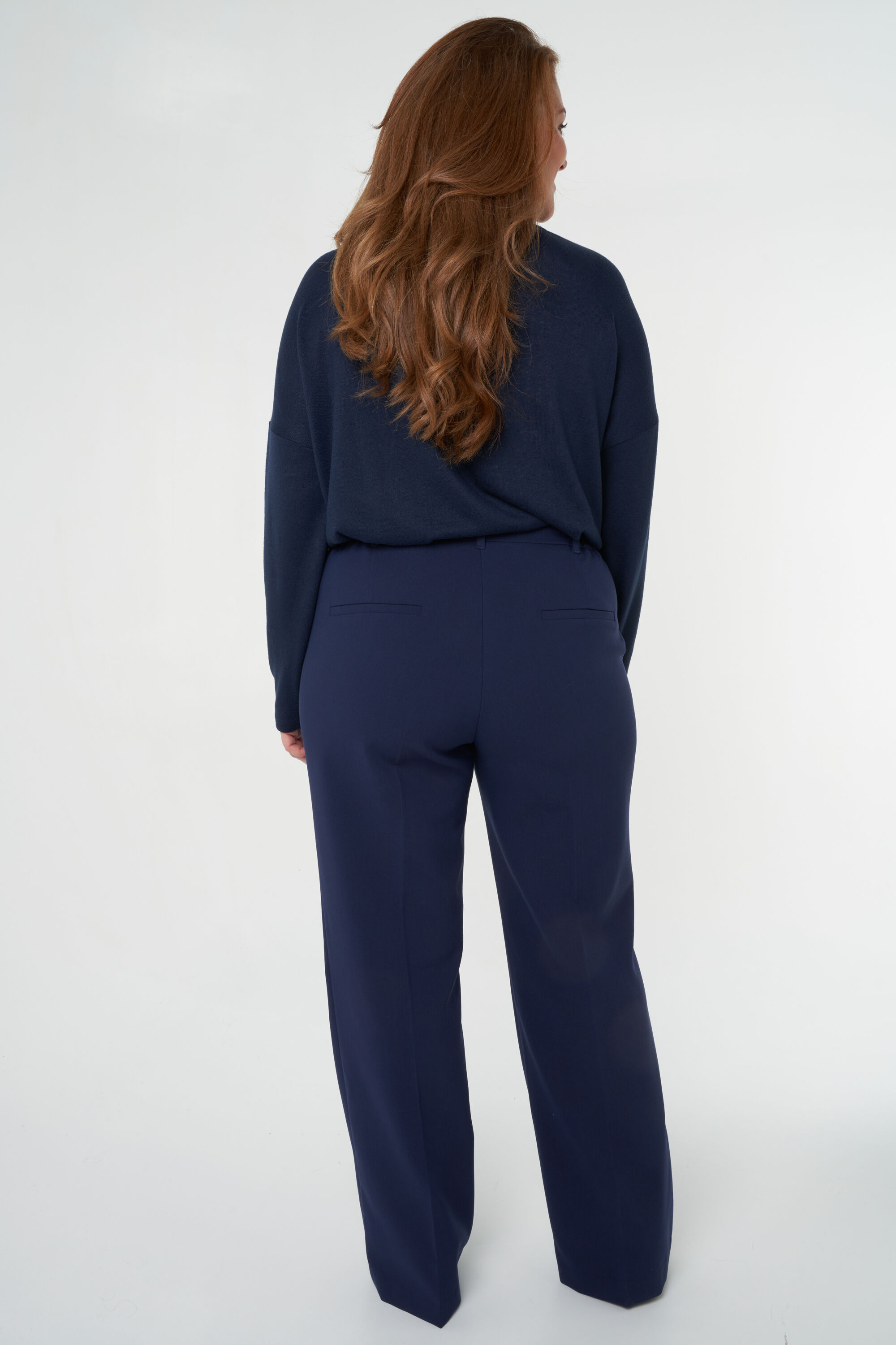 Gerade geschnittene Hose image number 4