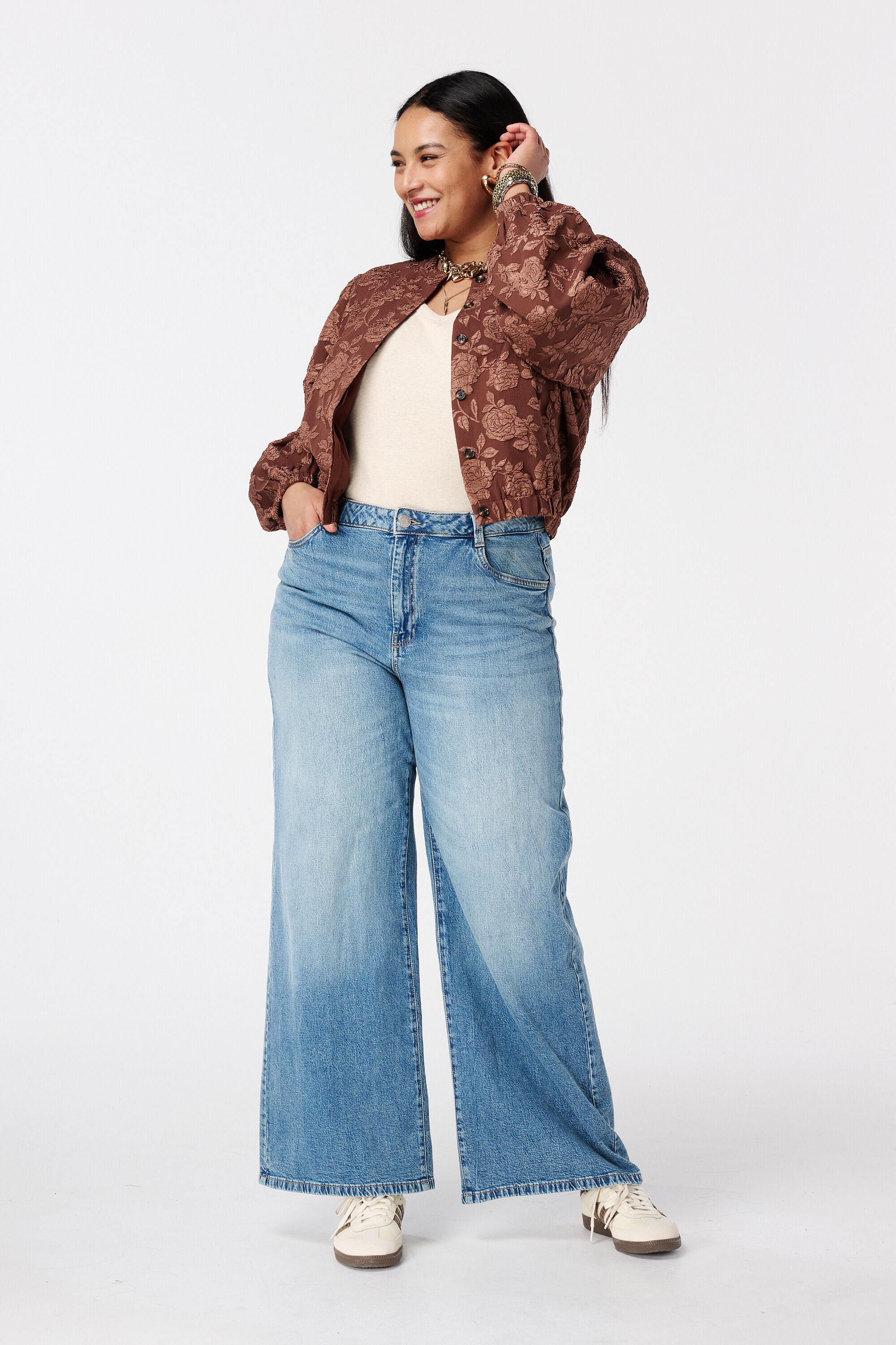 Bomberjacke mit 3D-Blumenprint image number 5