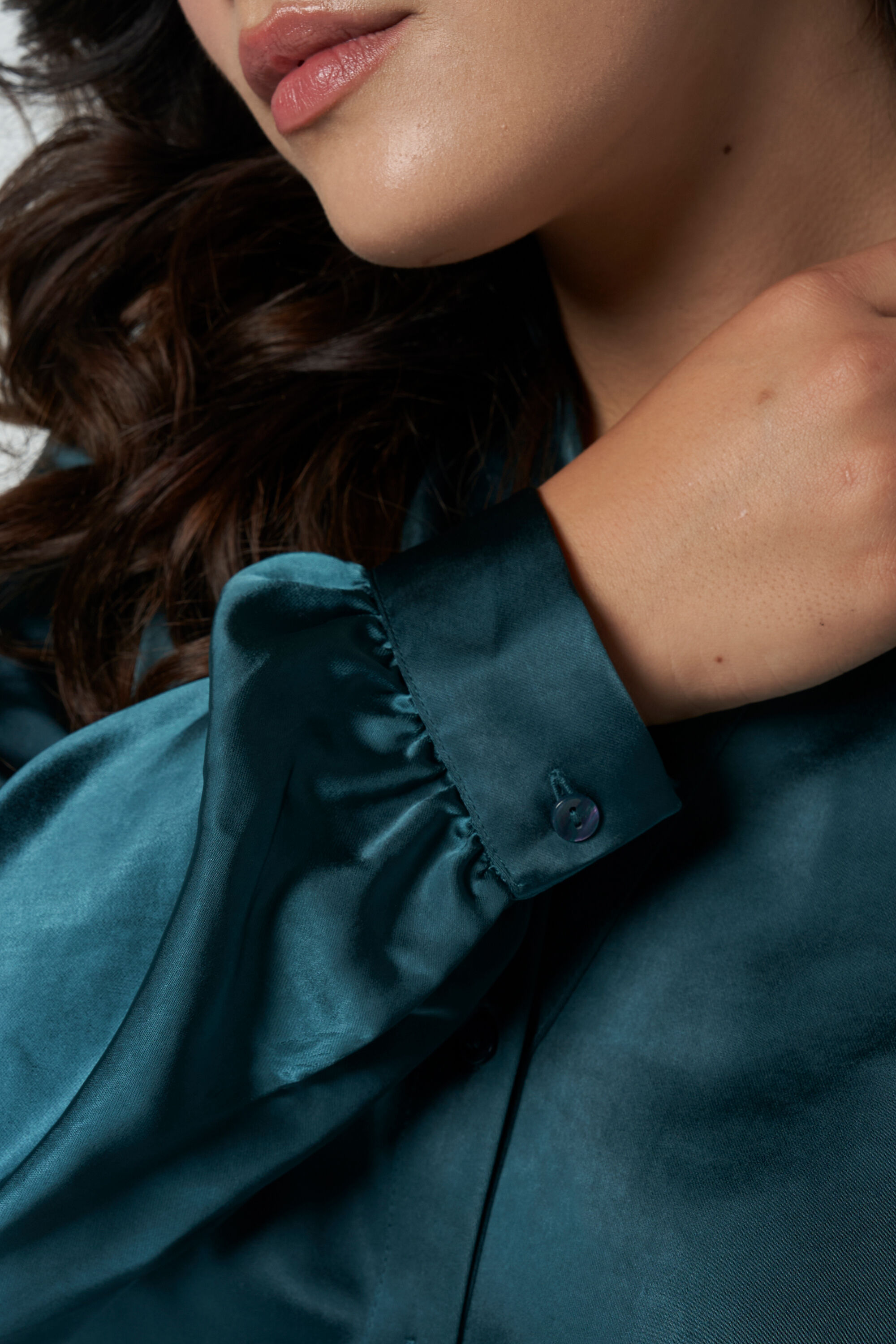 Bluse mit Satin-Look image number 4