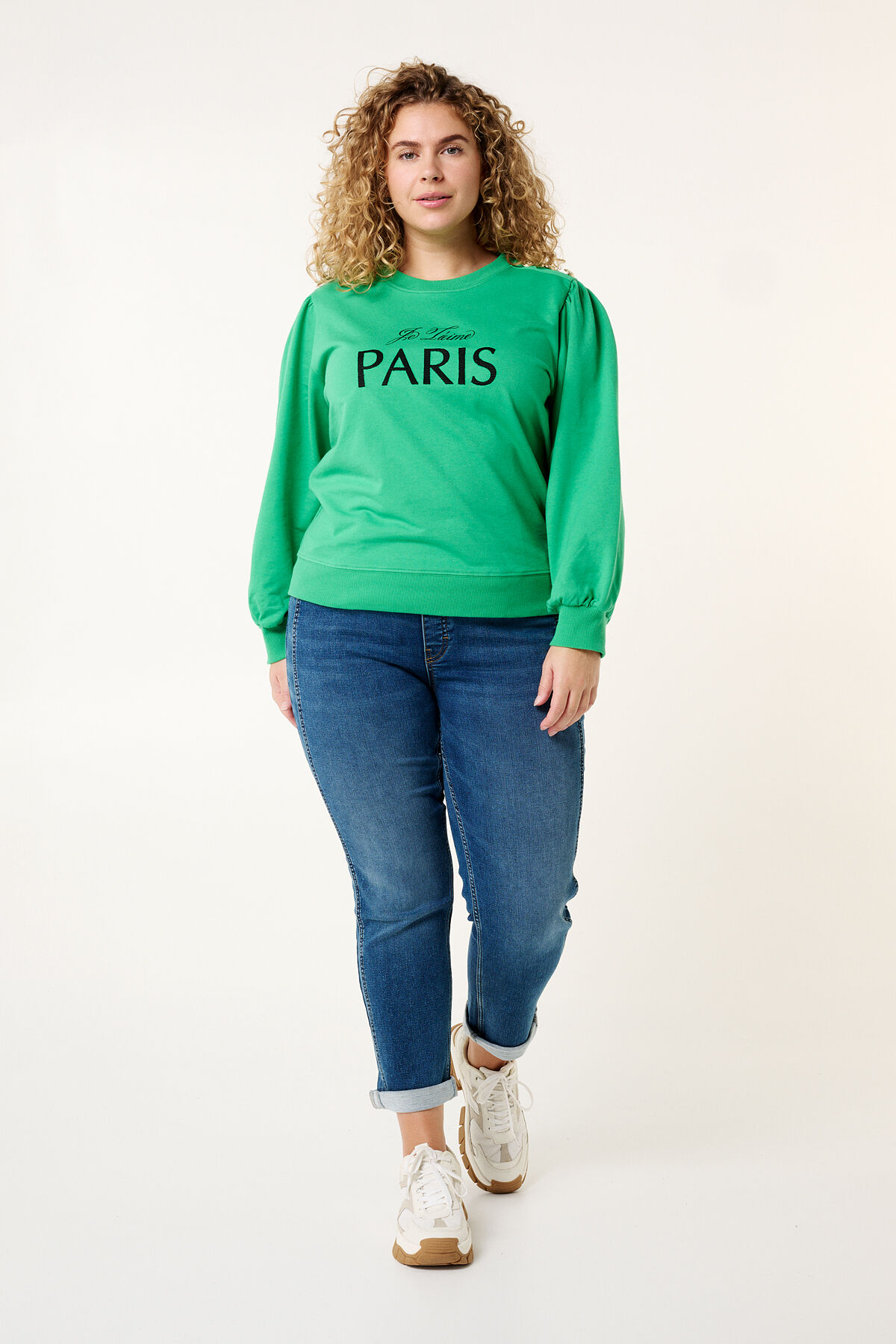 Pull "Paris" et des d&eacute;tails de boutons sur l'&eacute;paule image number 6