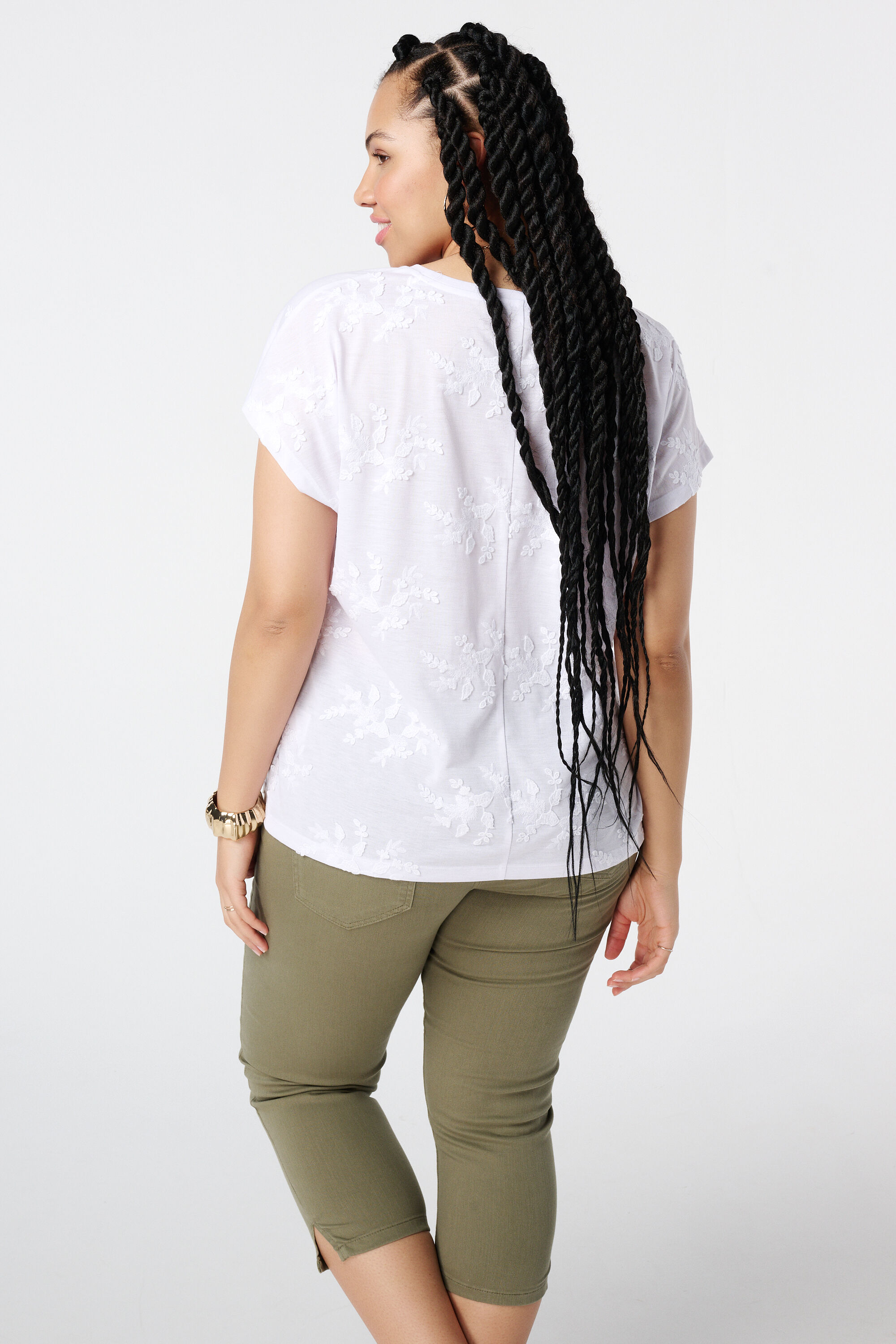 T-Shirt mit Stickerei image number 3