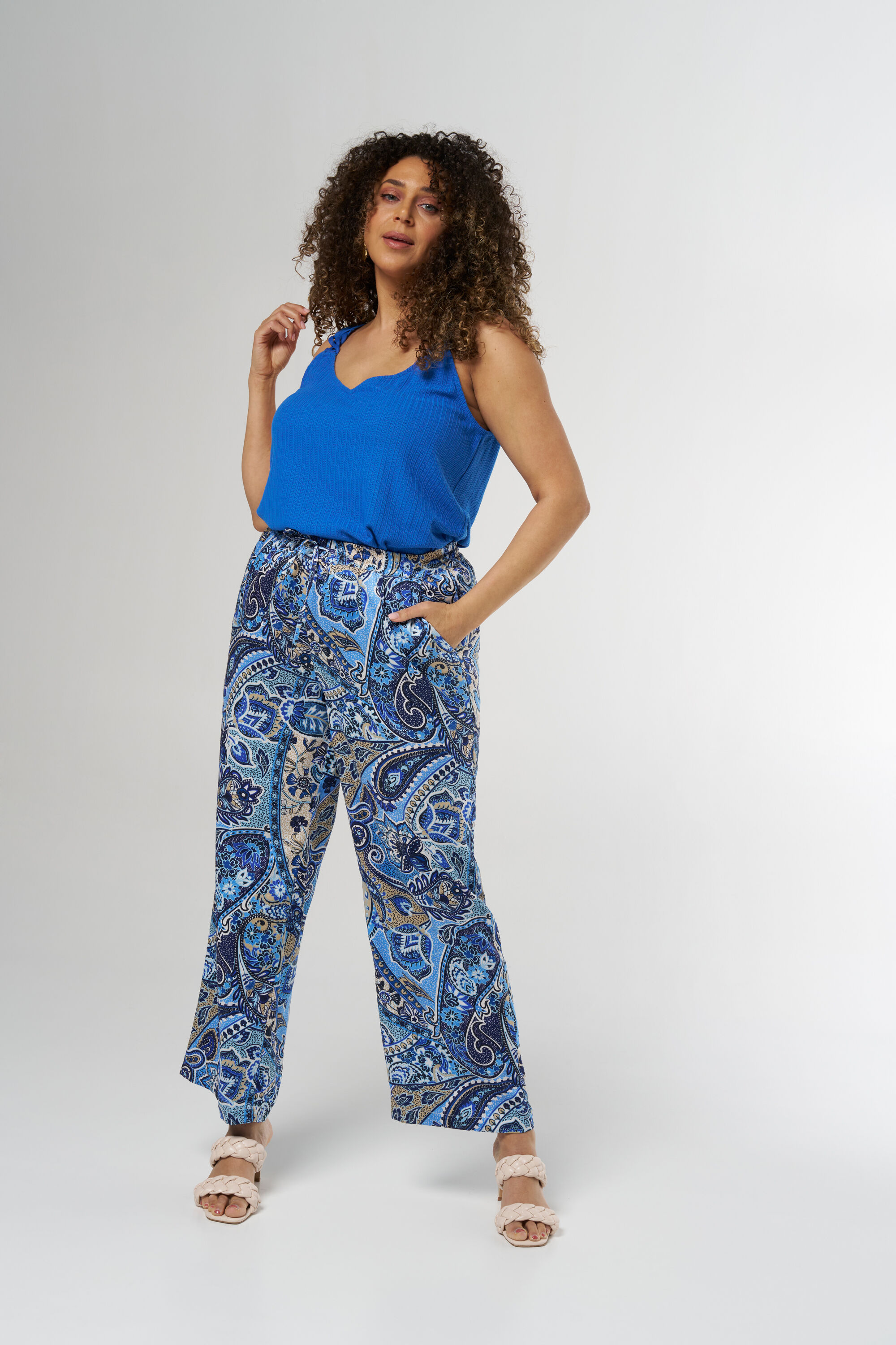 Weit geschnittene Hose mit Print image number 0