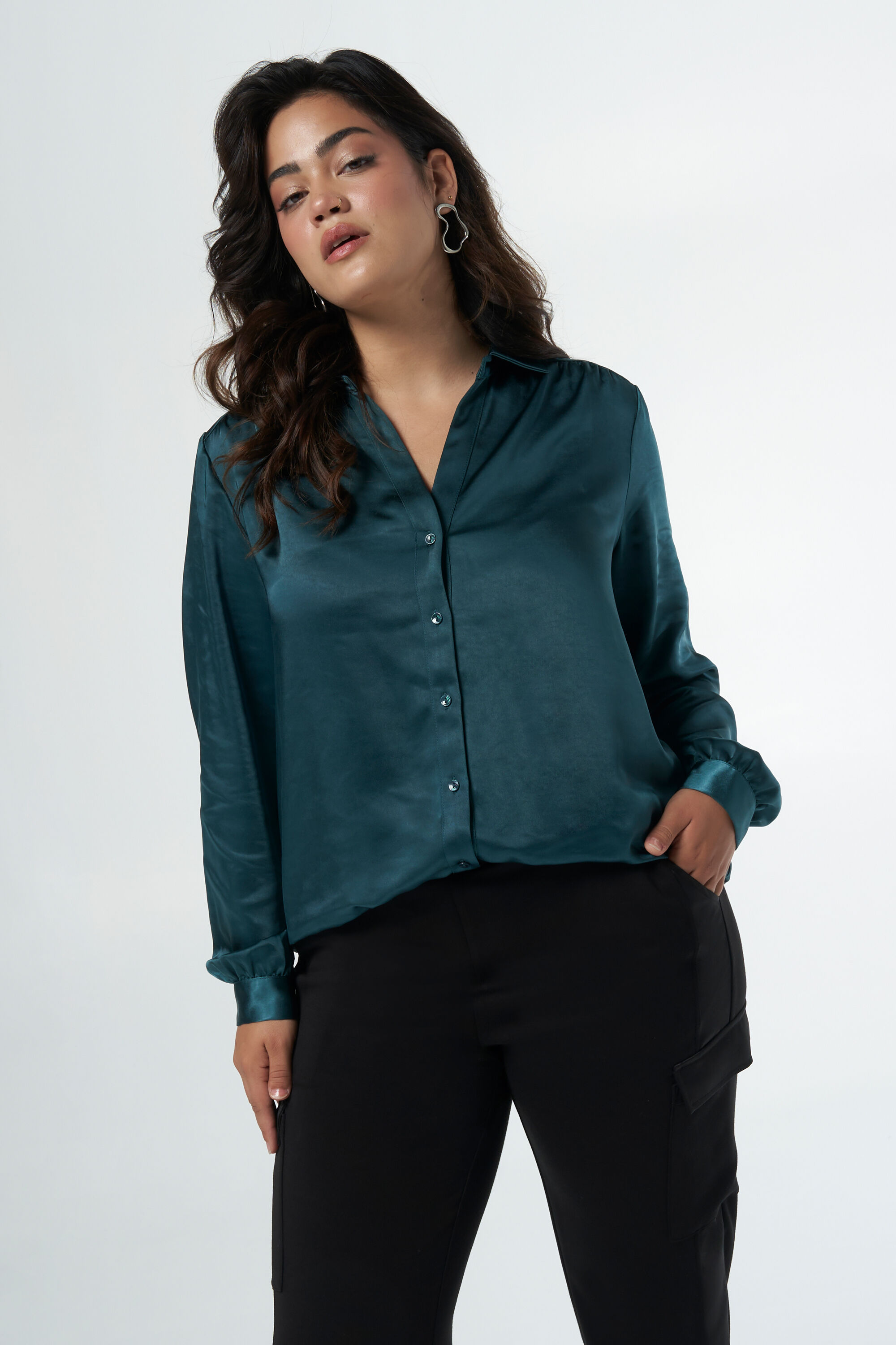 Bluse mit Satin-Look image number 0