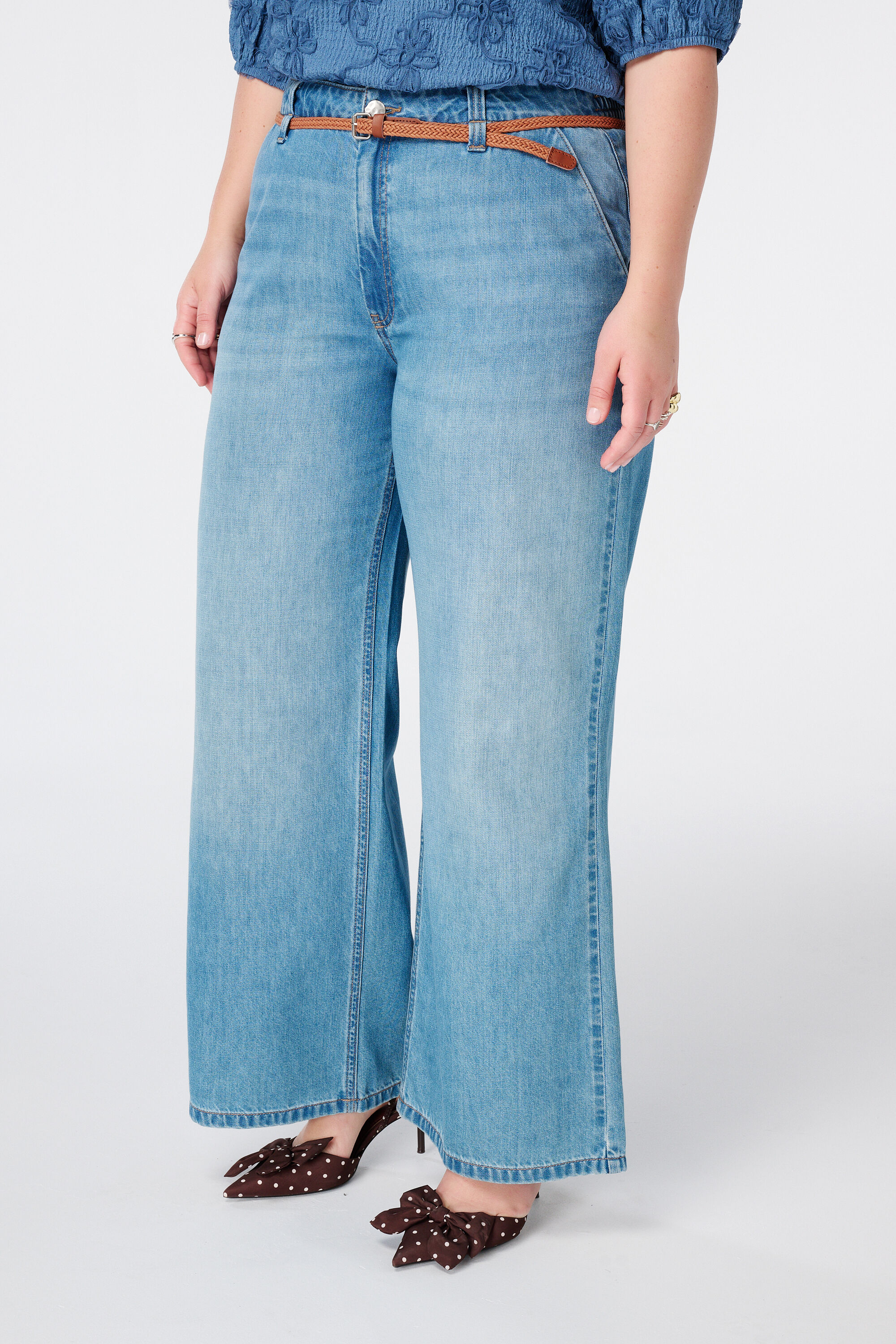 Wide Leg Jeans mit G&uuml;rtel image number 5