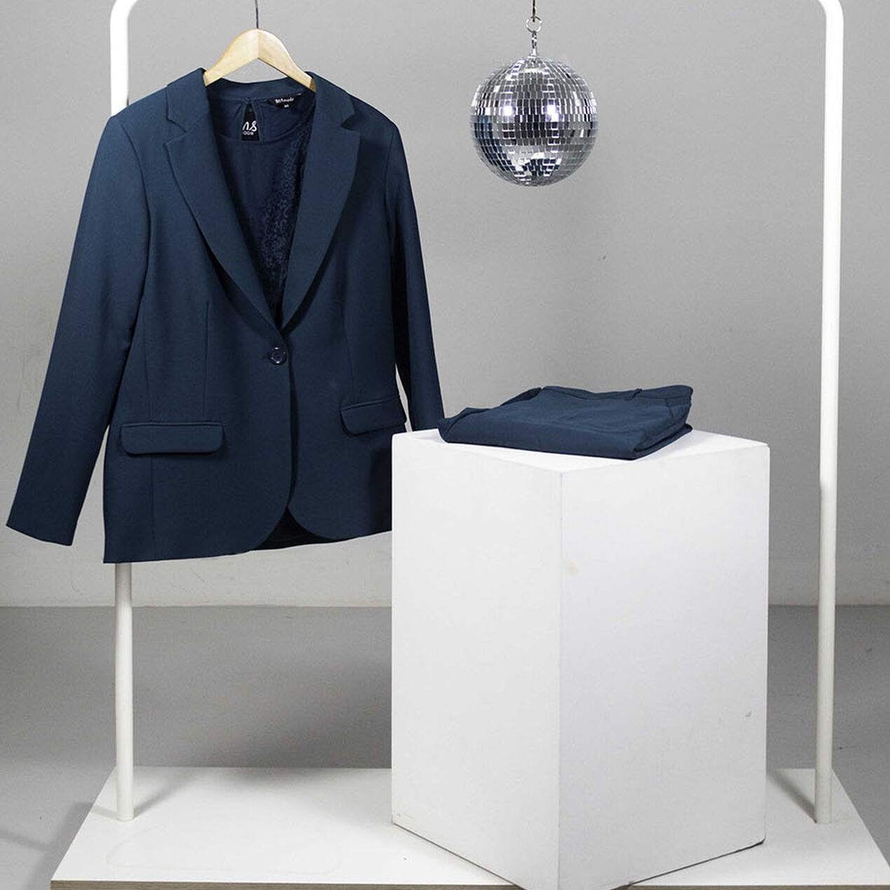 Lookbook Party Suit