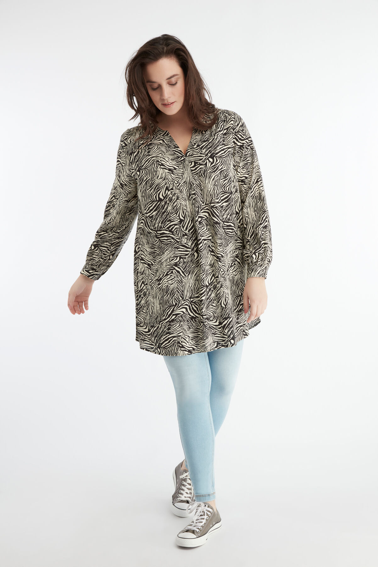 Tunika-Bluse mit Zebradruck image number 3