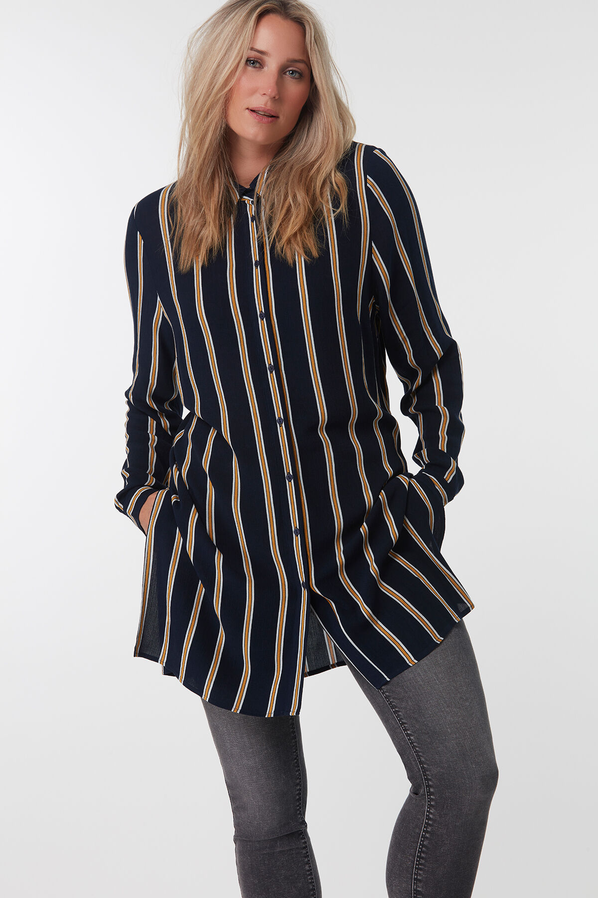 Lange, gestreifte Bluse image number 0