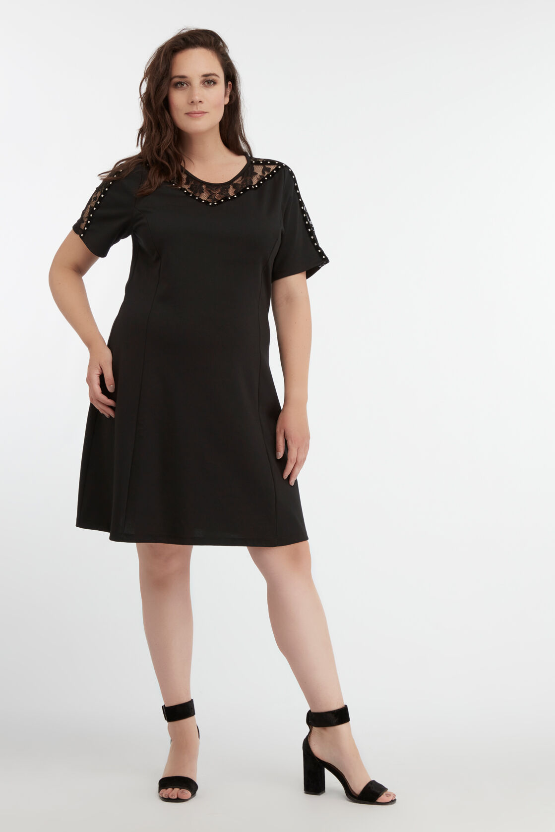 Kleid mit Spitzenkragen image number 0