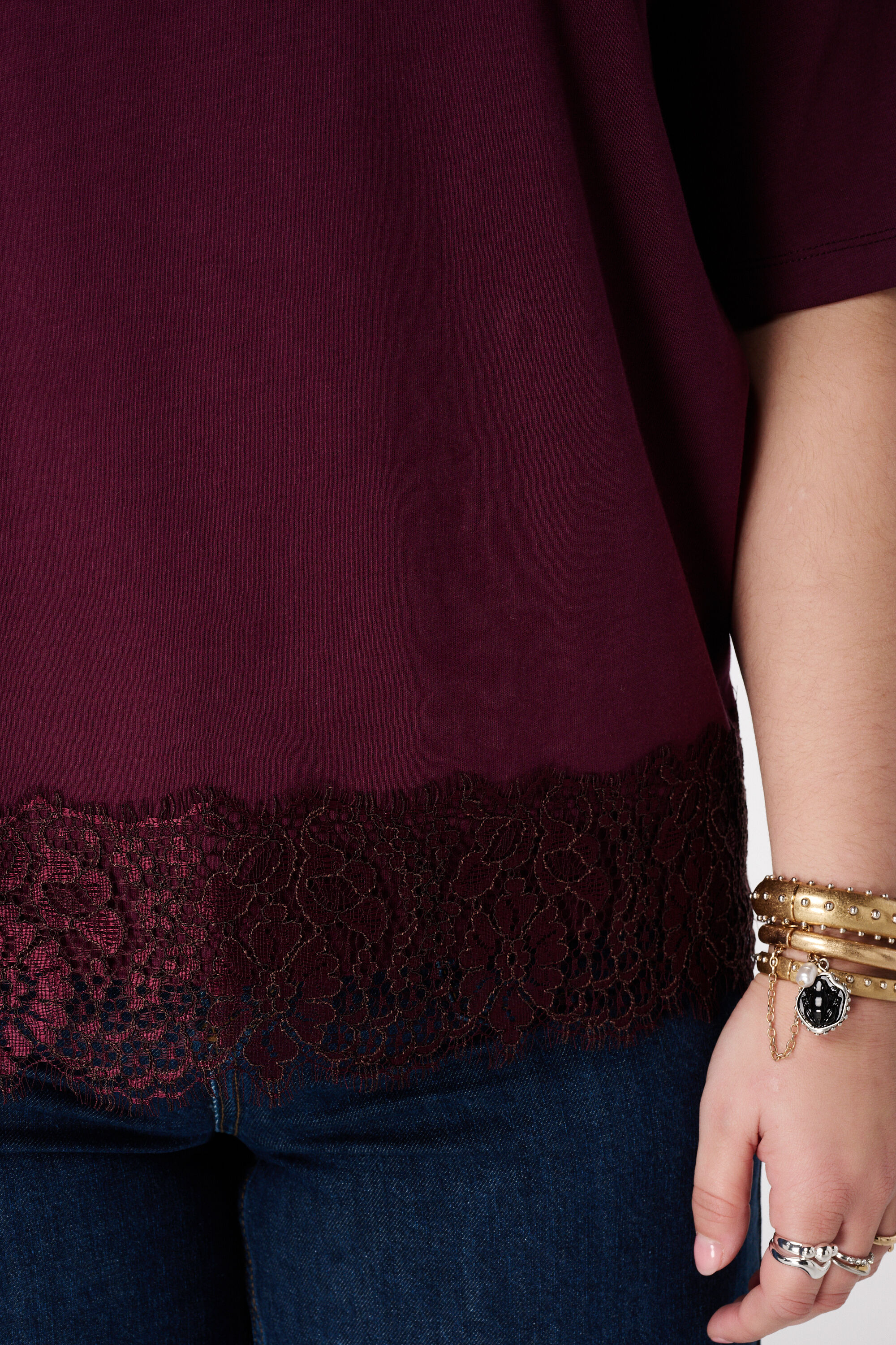 Oversize T-Shirt mit Spitze image number 6