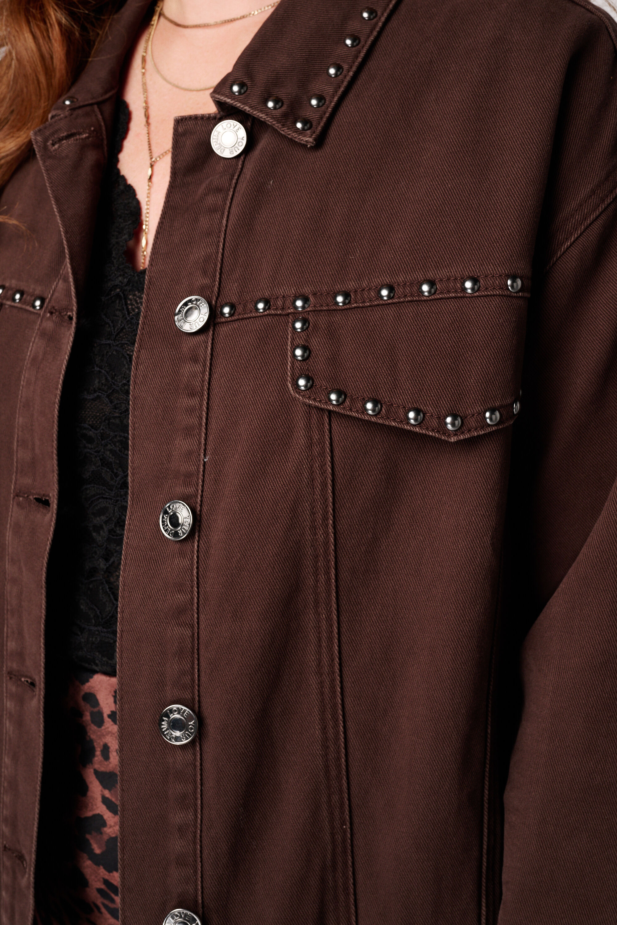 Jeansjacke mit Nieten image number 6