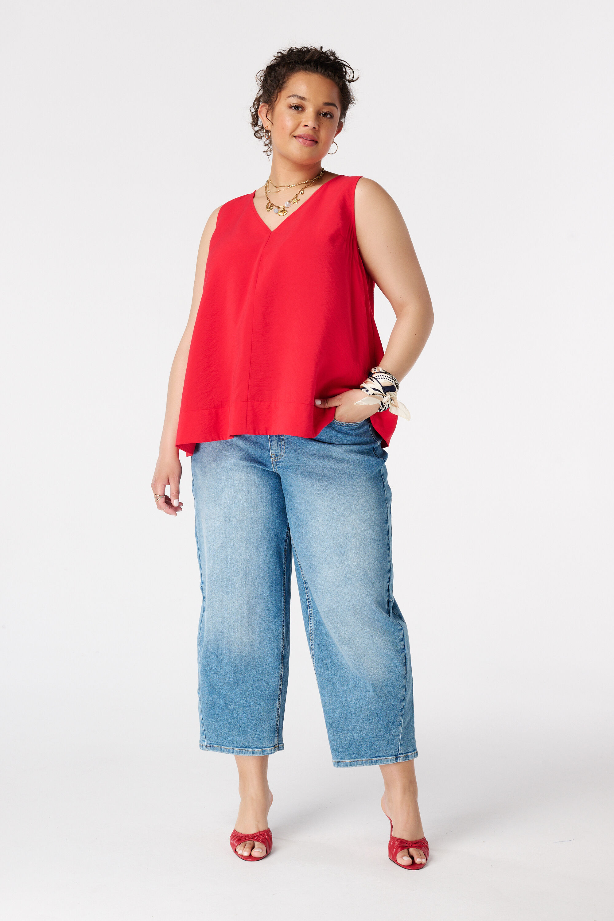 &Auml;rmellose Bluse mit Schleifenverschluss image number 5