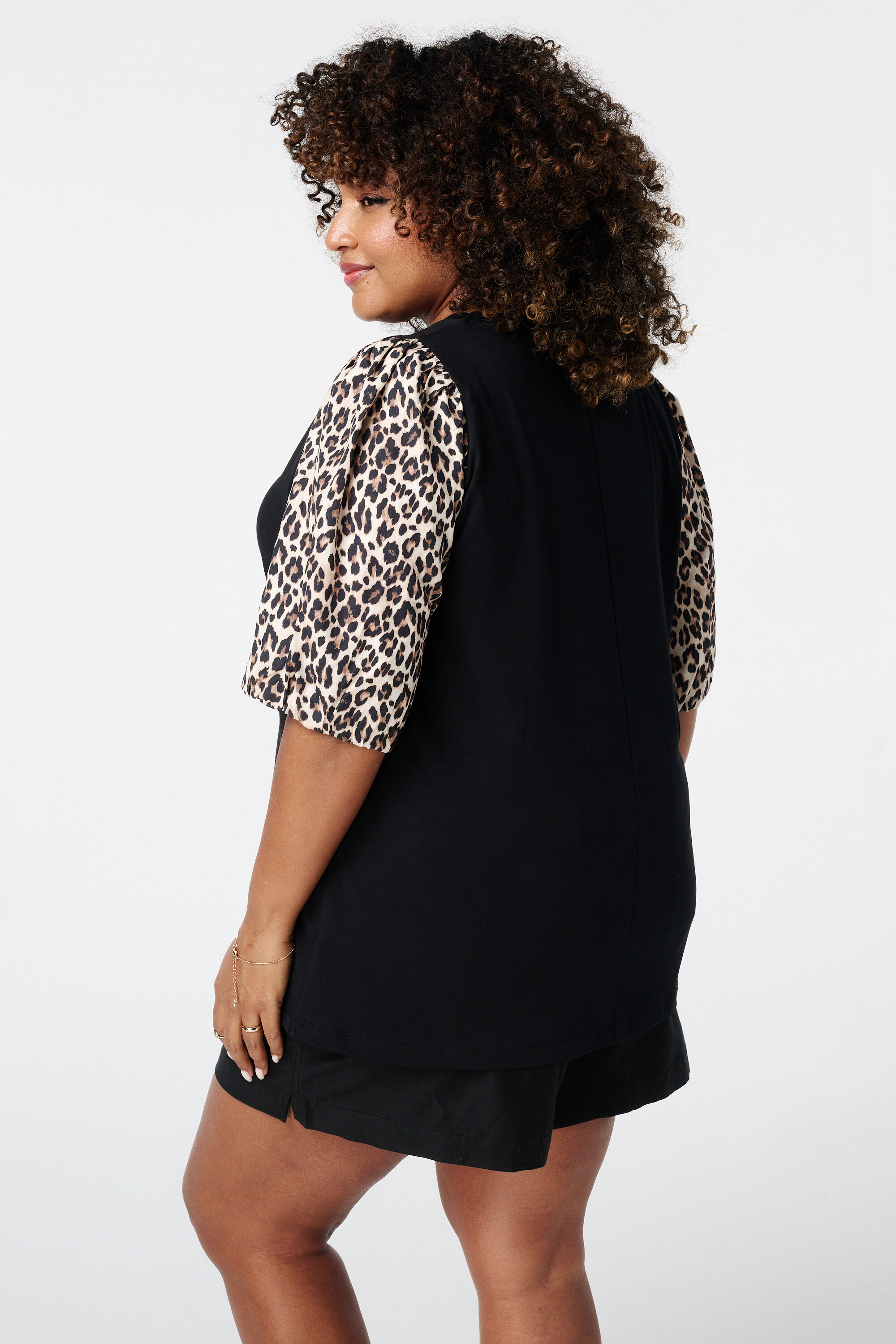 T-Shirt mit Puff&auml;rmeln image number 3