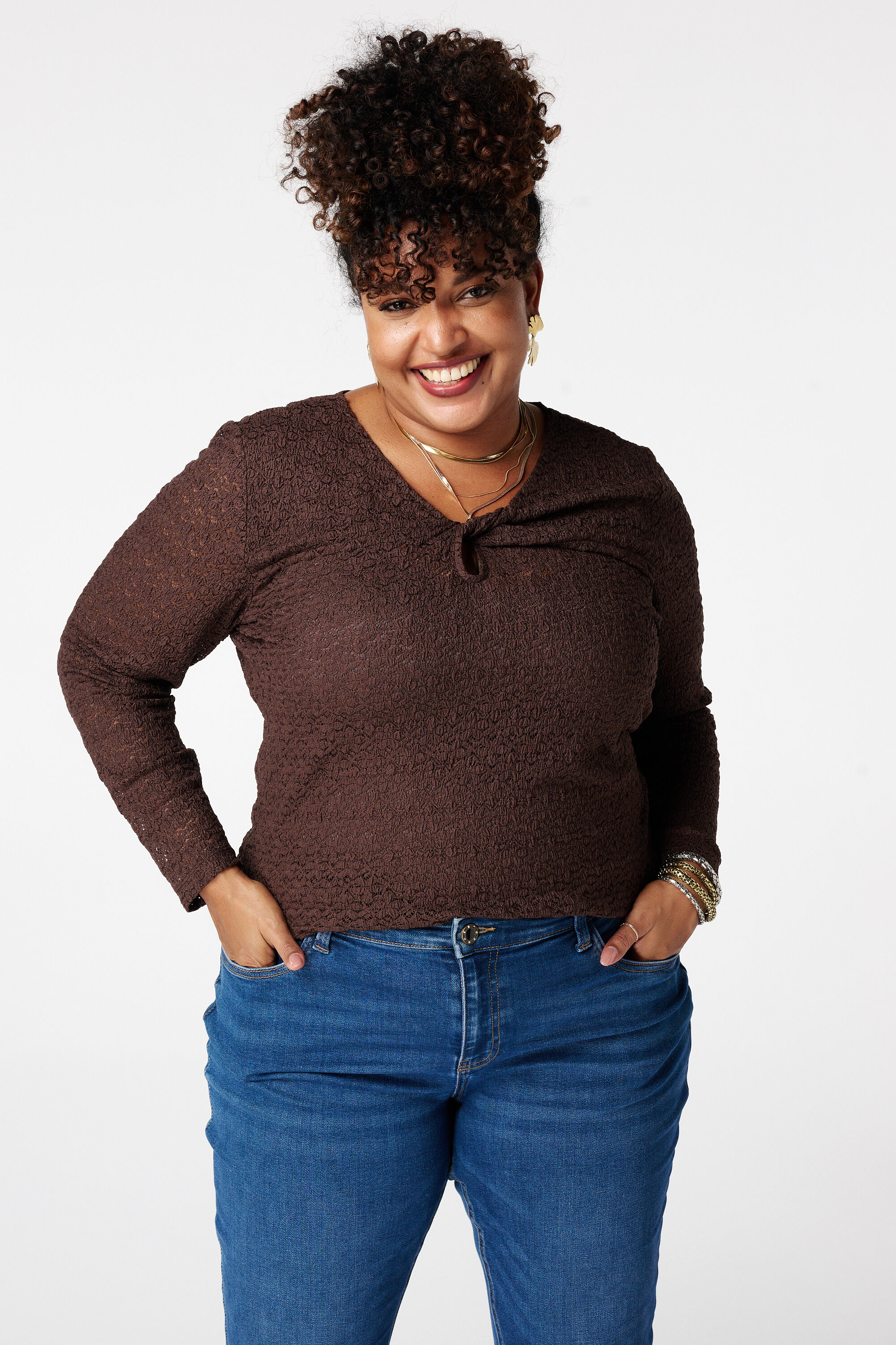 Spitzentop mit durchbrochenem Detail