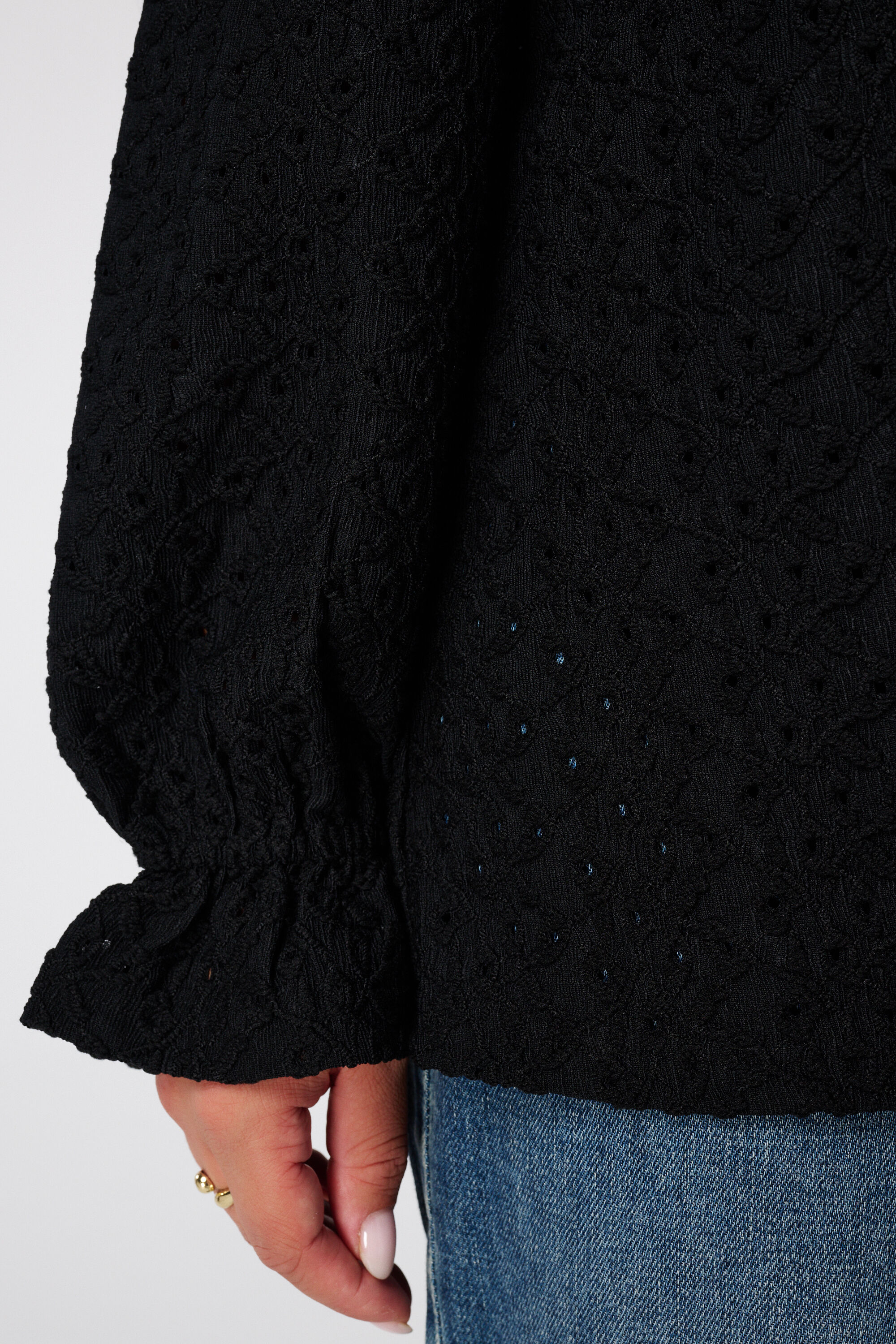 Oberteil mit Stickerei image number 6