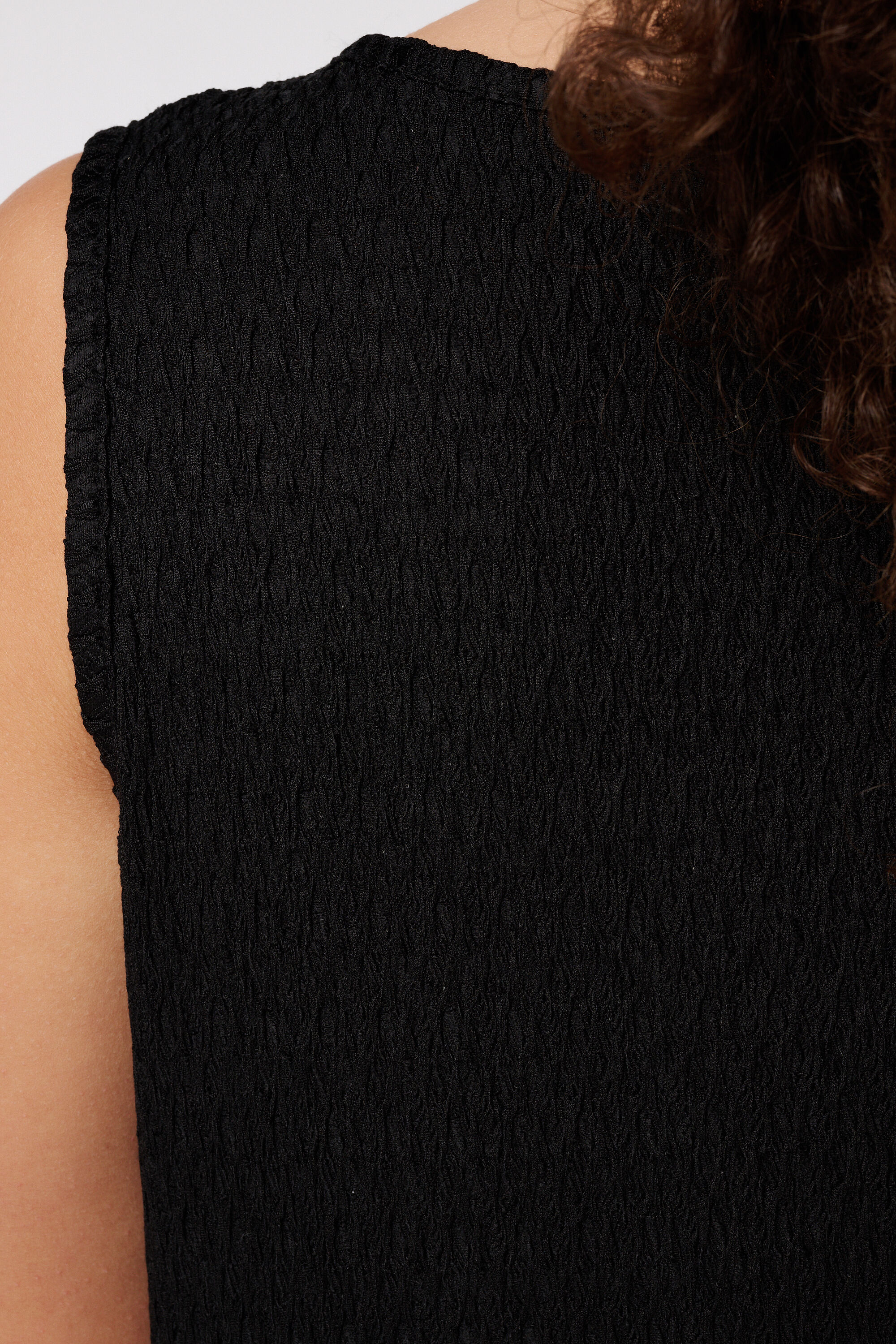 Sleeveless top with texture image number 6