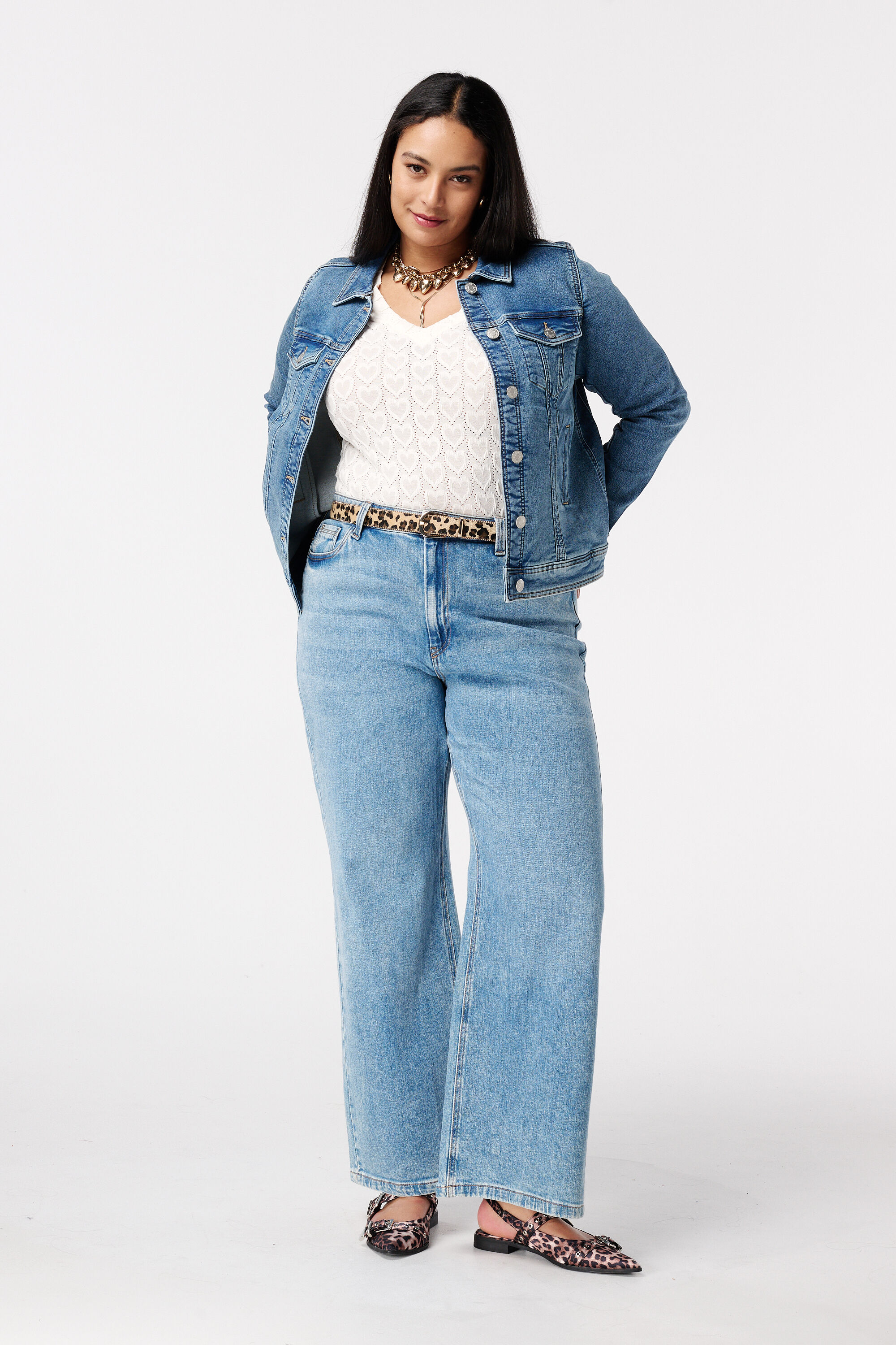 Nietenjacke mit Knopfverschluss image number 5