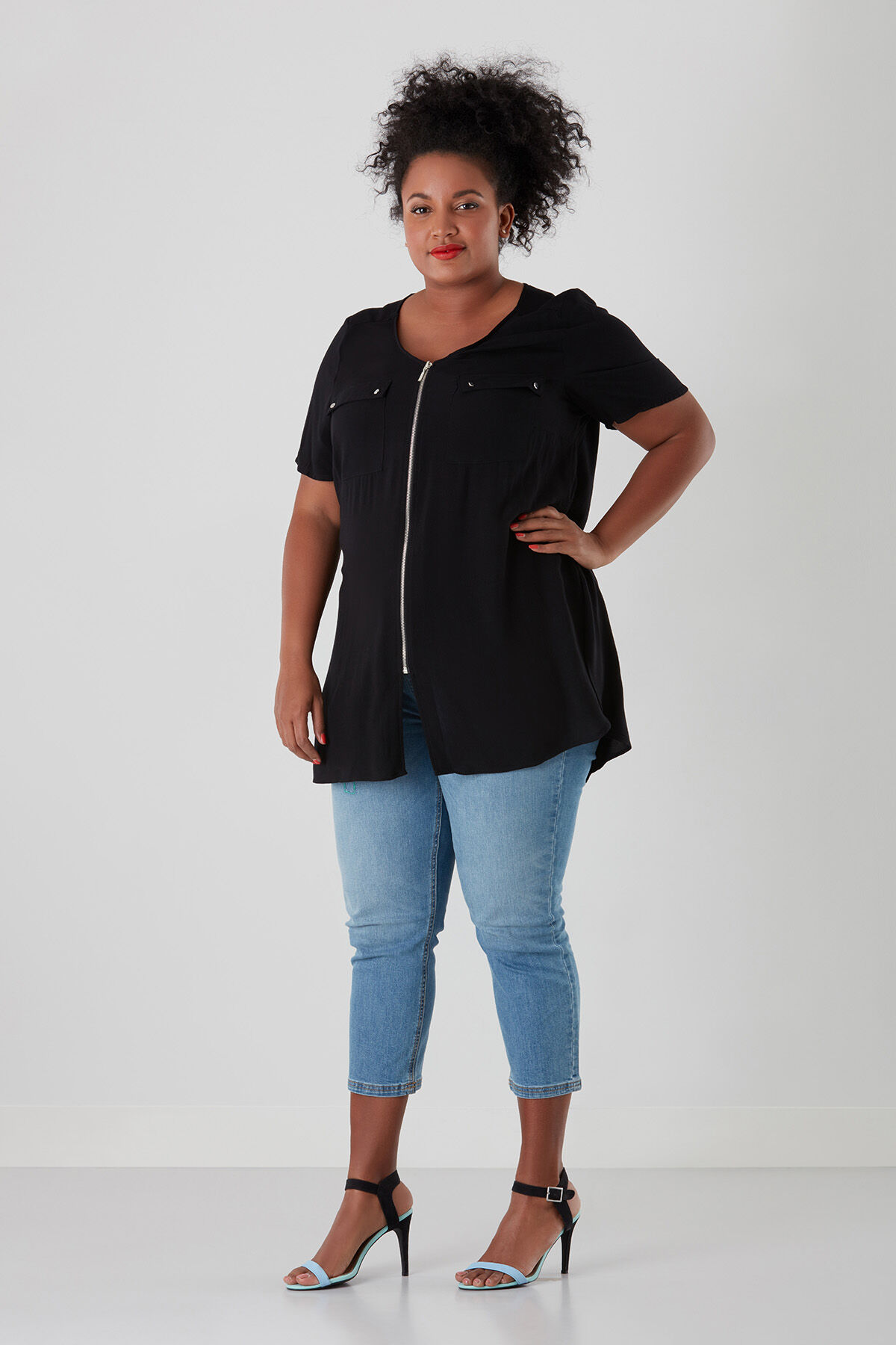 Einfarbige Longbluse image number 0