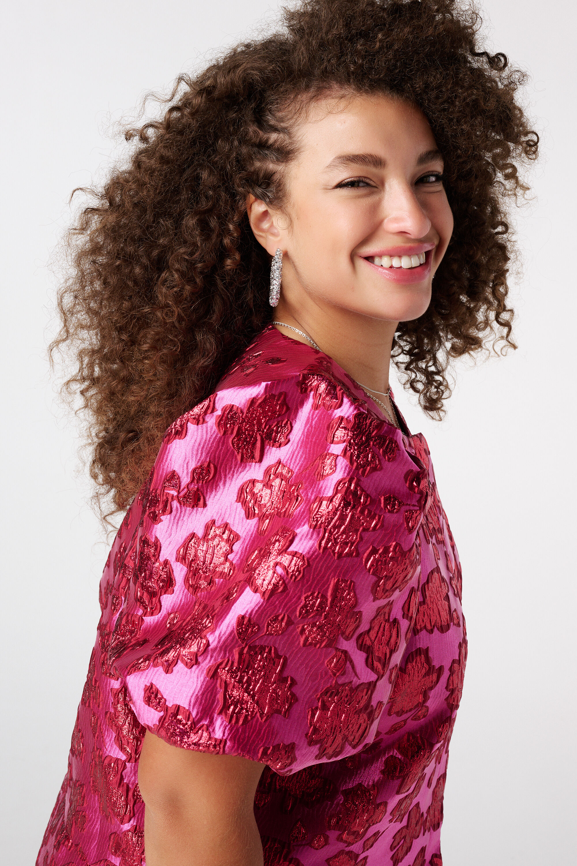 Glitzer-Jacquard-Top mit Puff&auml;rmeln image number 4