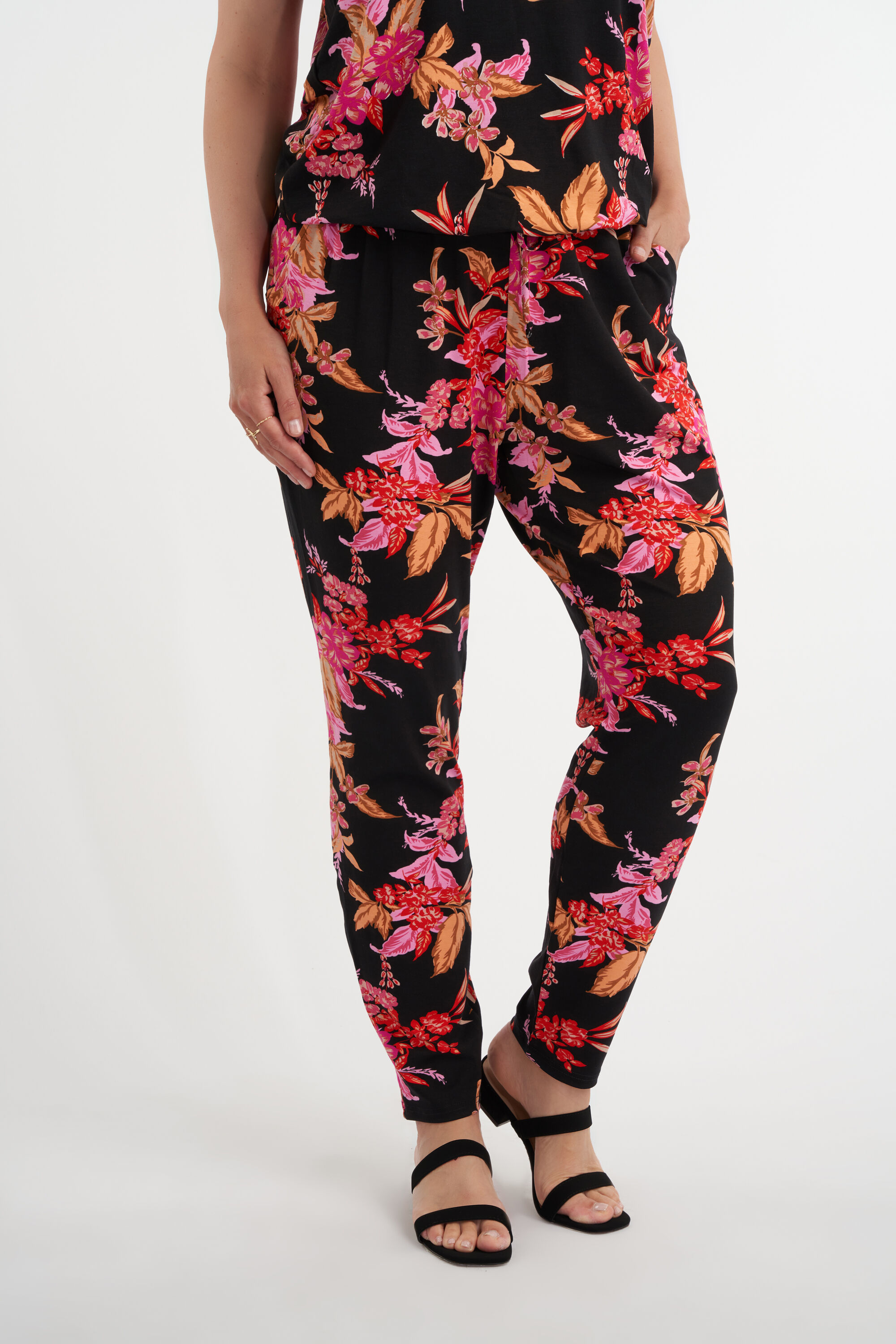 Weit geschnittene Hose  image number 5