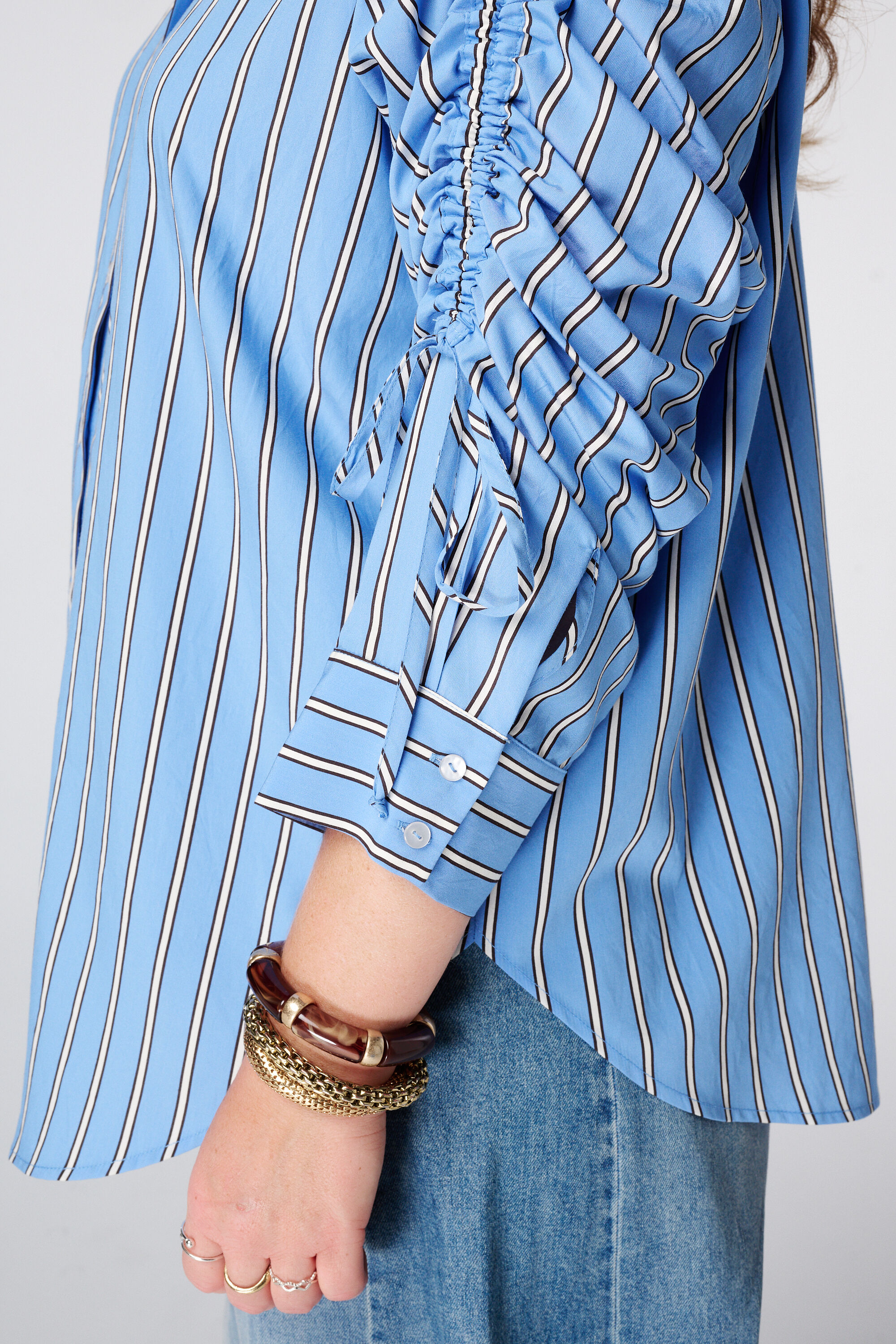 Gestreifte Bluse mit Tunnelzug image number 4