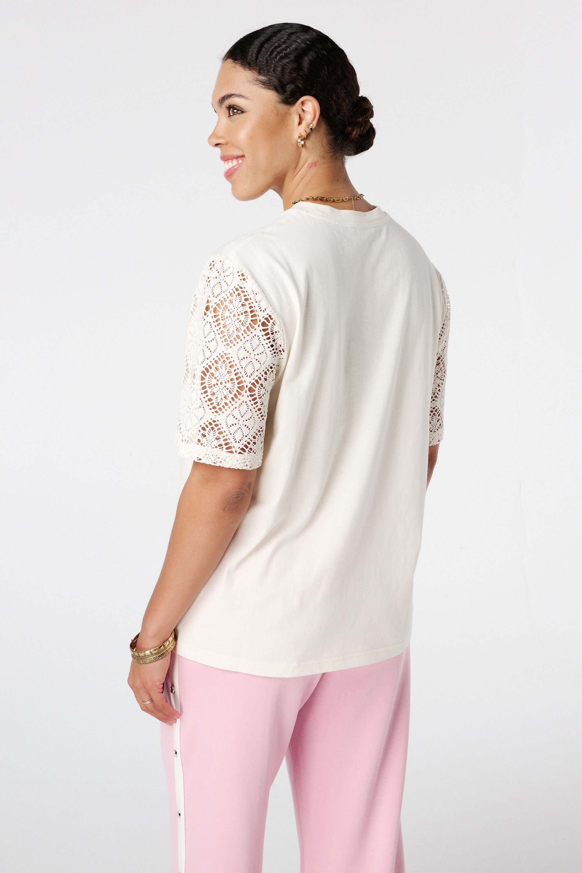 T-Shirt mit bestickten &Auml;rmeln image number 3