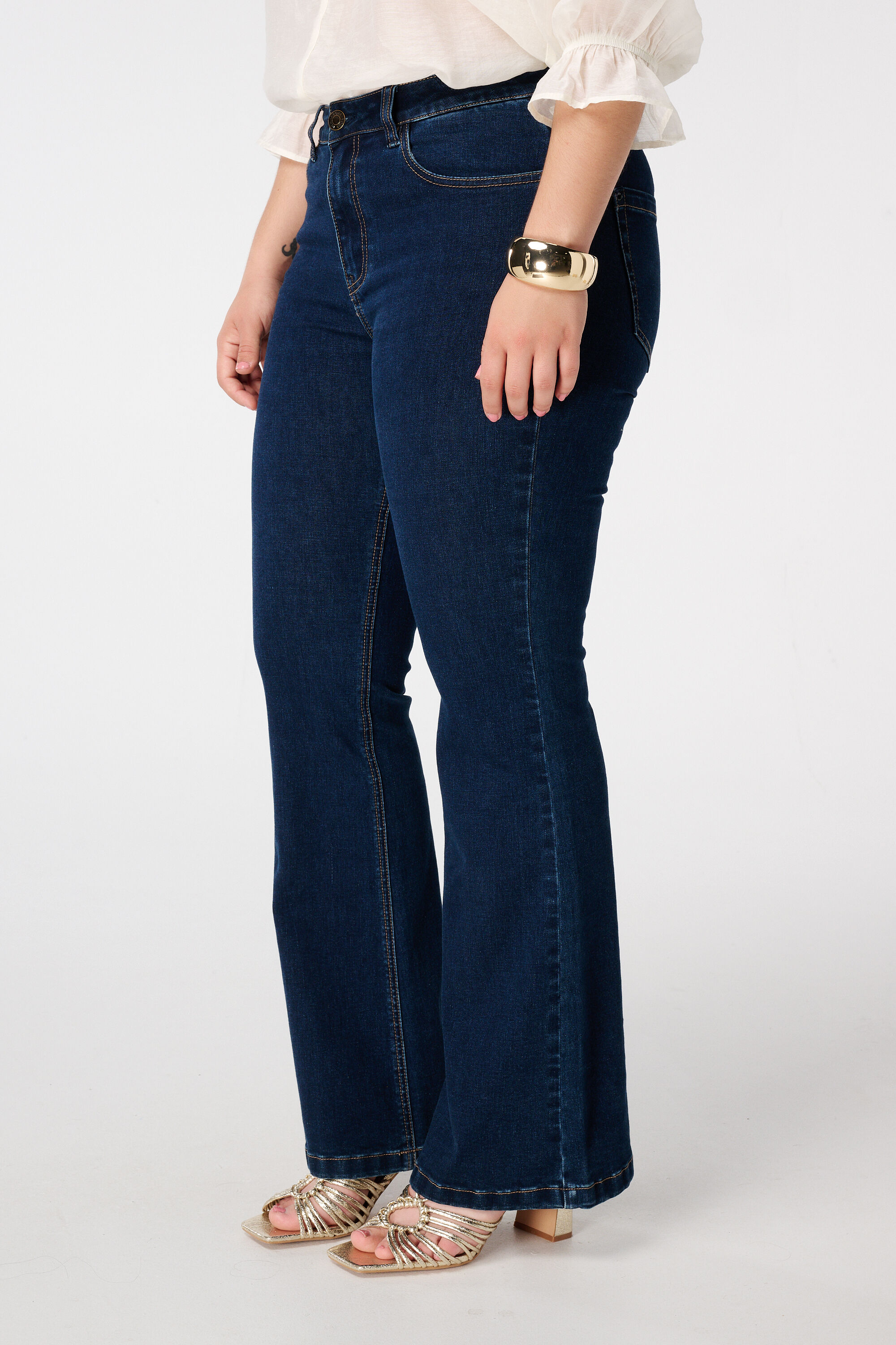 Flared-Leg-Jeans JASMIN image number 5