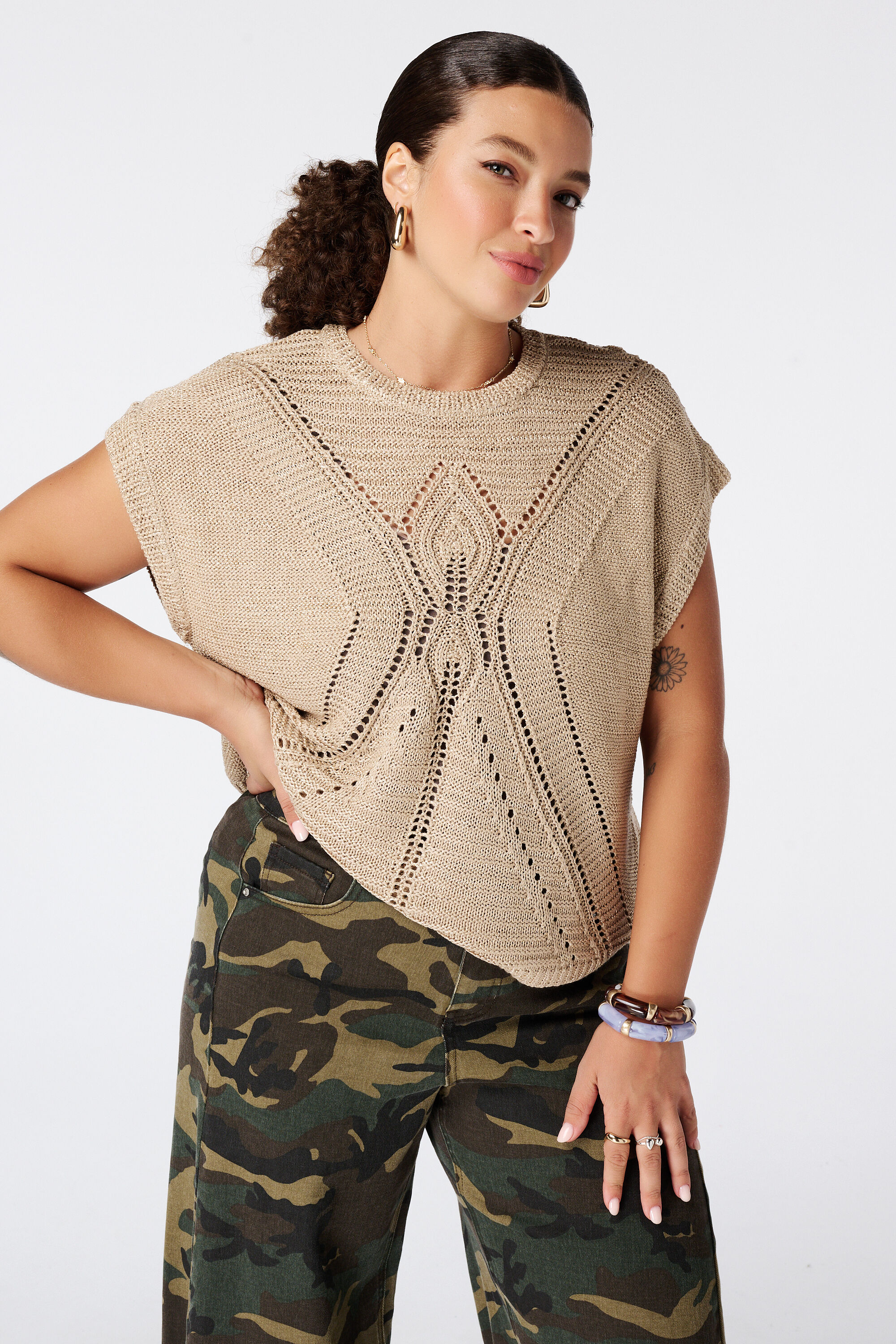 Geh&auml;kelter Pullover mit kurzen &Auml;rmeln