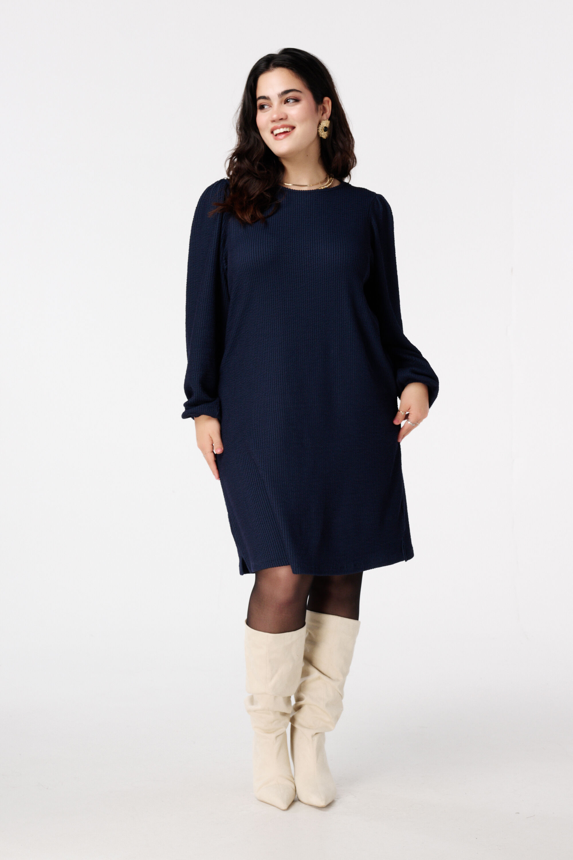 Gerades Kleid mit Puff&auml;rmeln