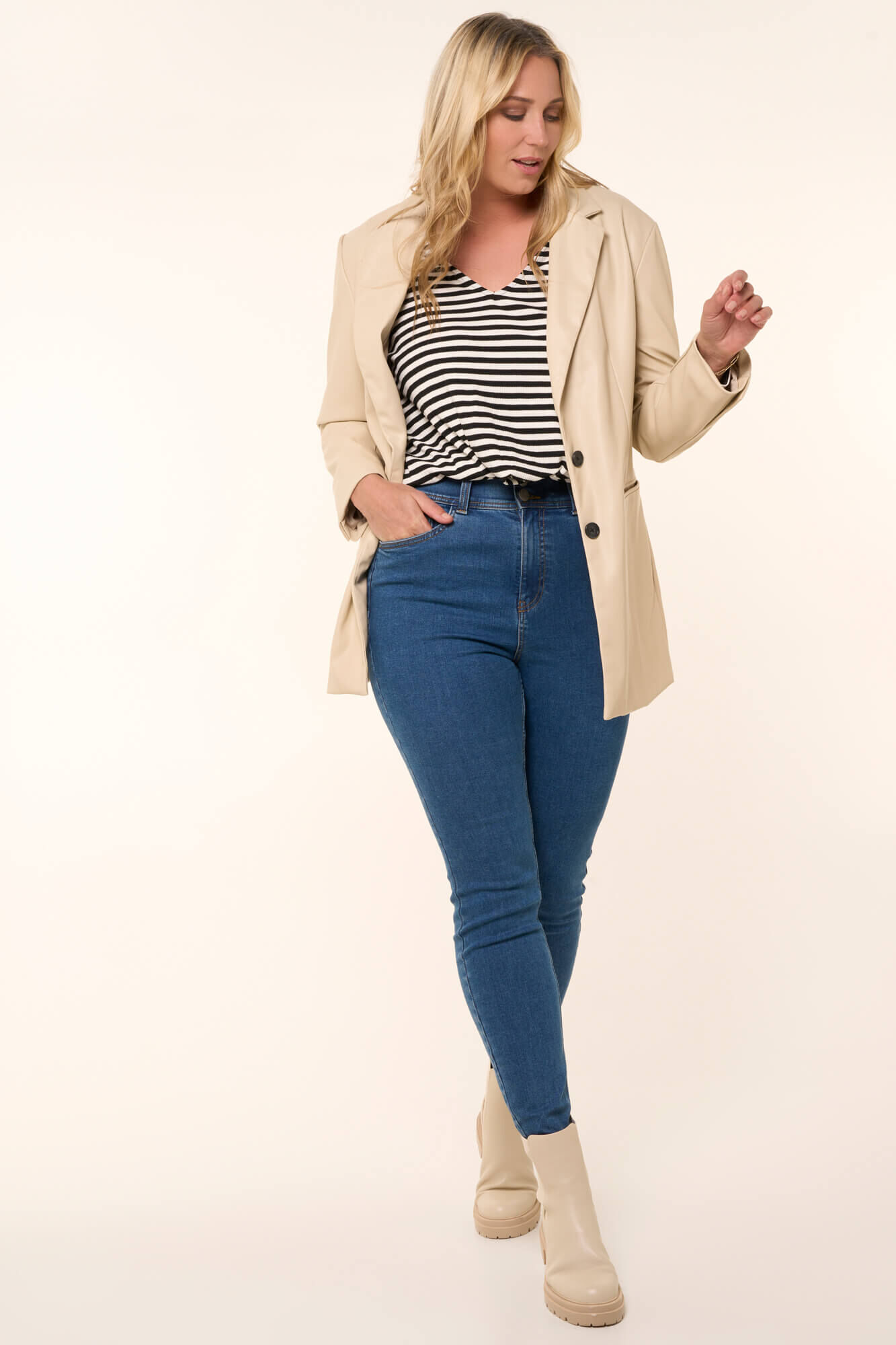 Modellierende Skinny-Leg-Jeans SCULPTS image number 7